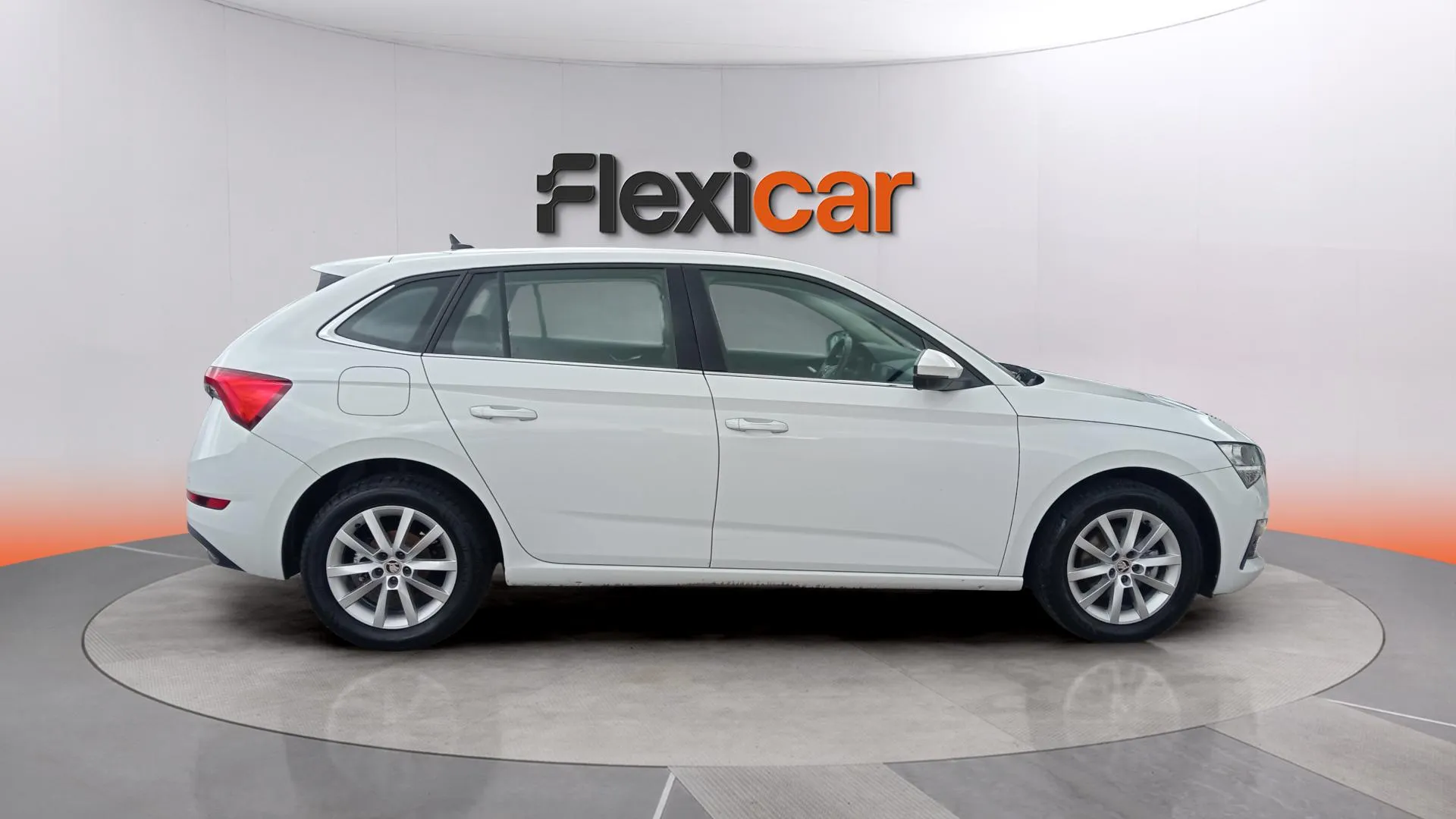 Škoda Scala 1.0 TSI Active - foto 12