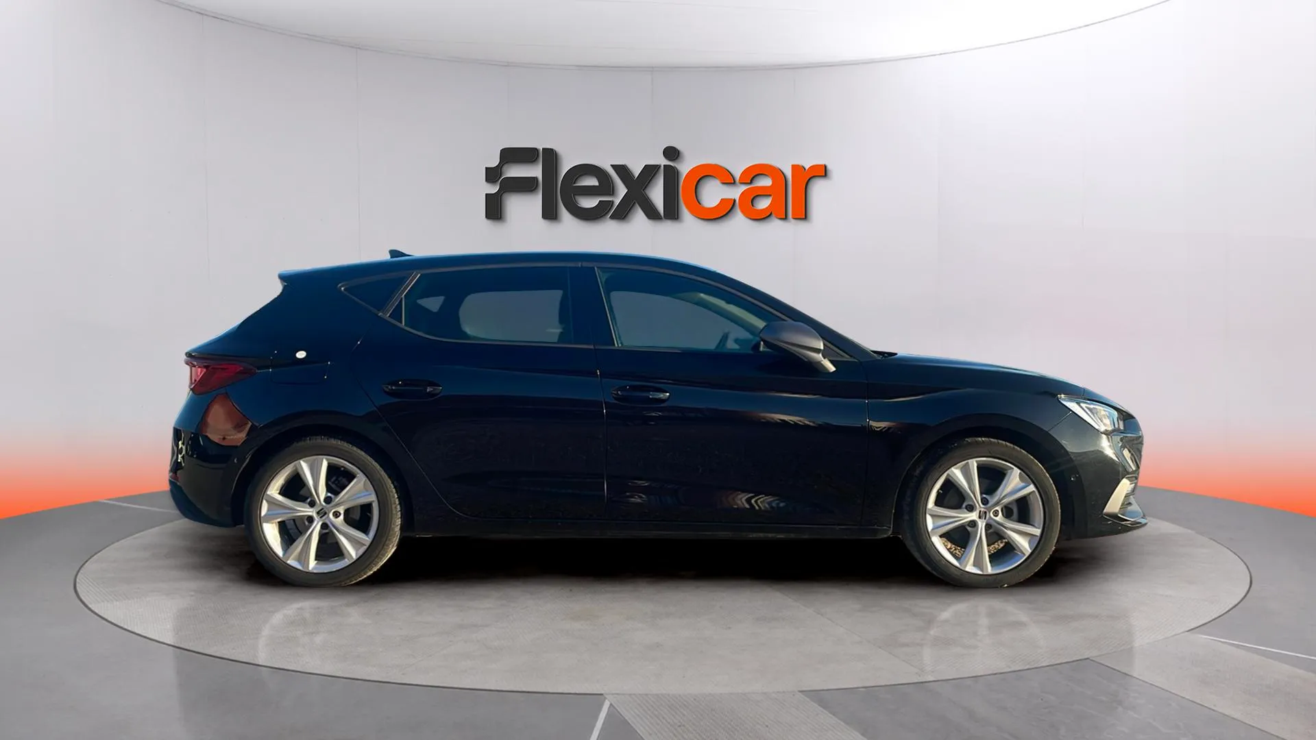 SEAT León 1.0 eTSI DSG-7 FR 25 Aniv - foto 7