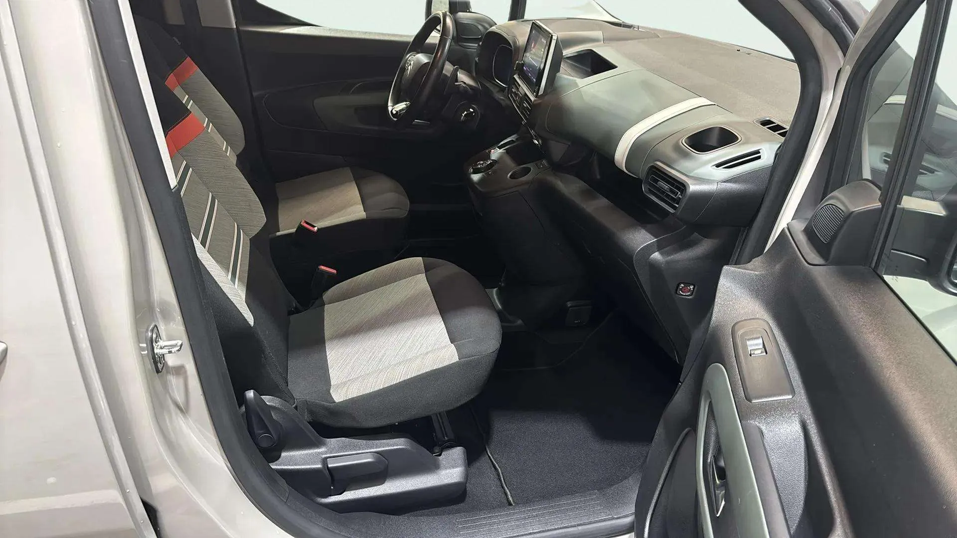 Citroën Berlingo Talla XL BlueHDi 130 EAT8 Shine - foto 24