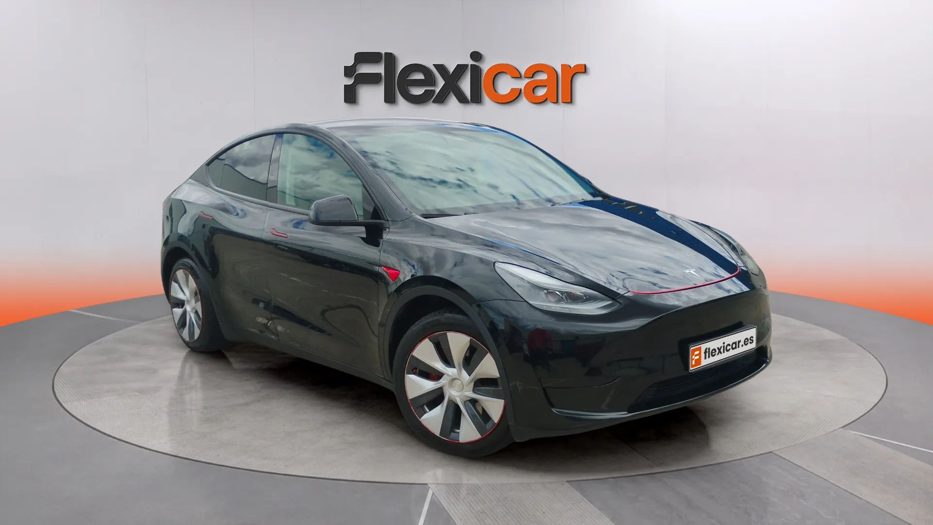 Tesla Model Y 60KWH 12/2023
