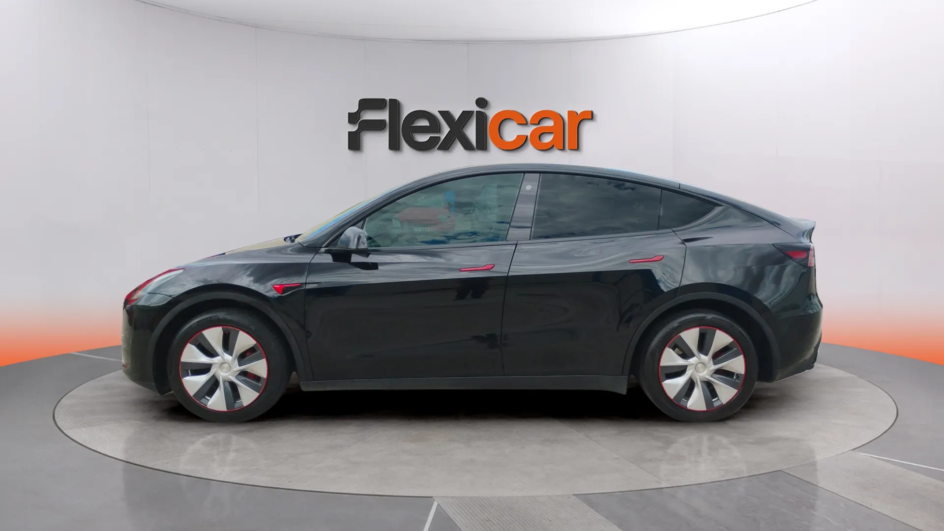 Tesla Model Y 60KWH 12/2023 - foto 6