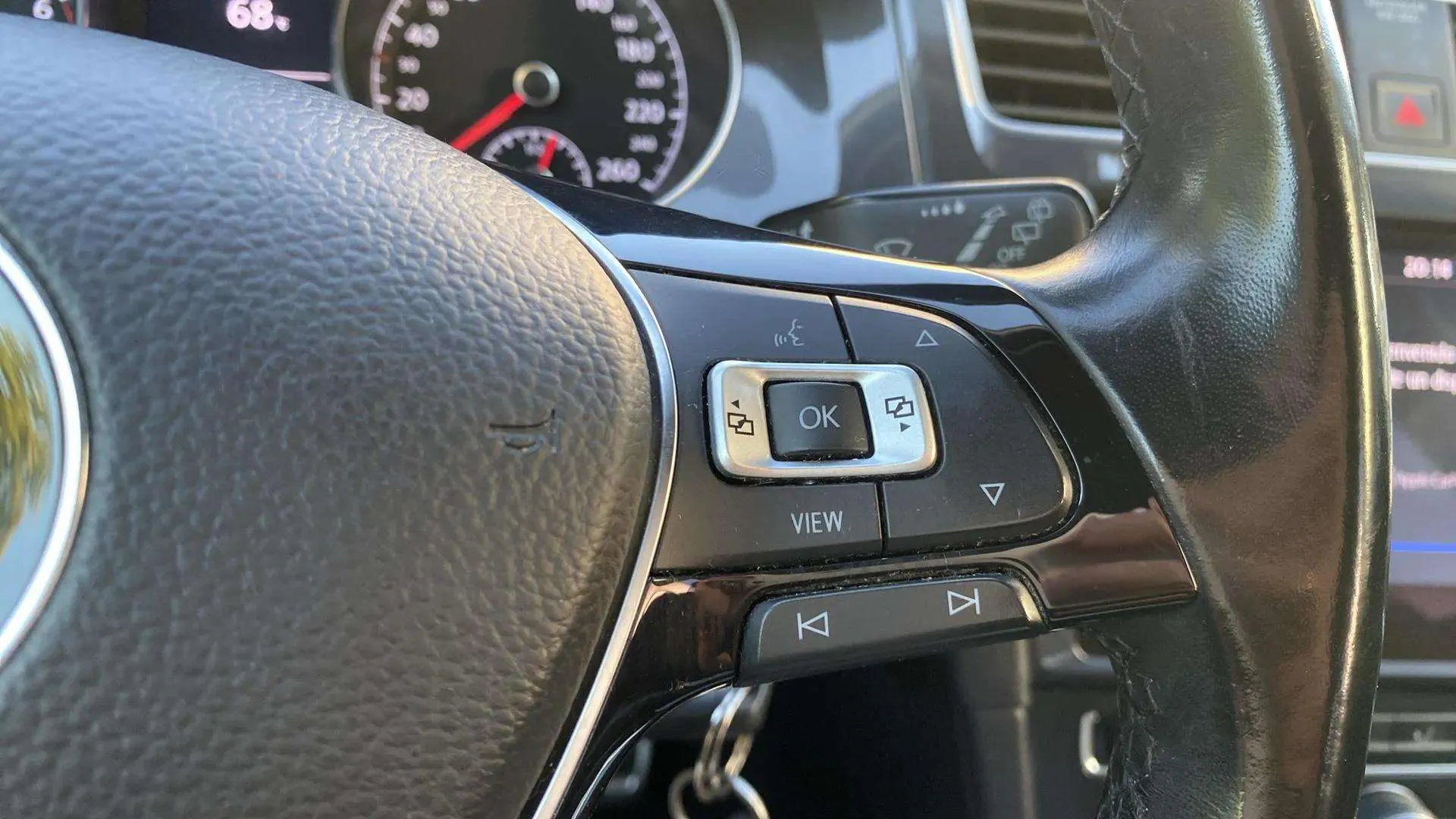 Volkswagen Golf Advance 1.0 TSI - foto 14