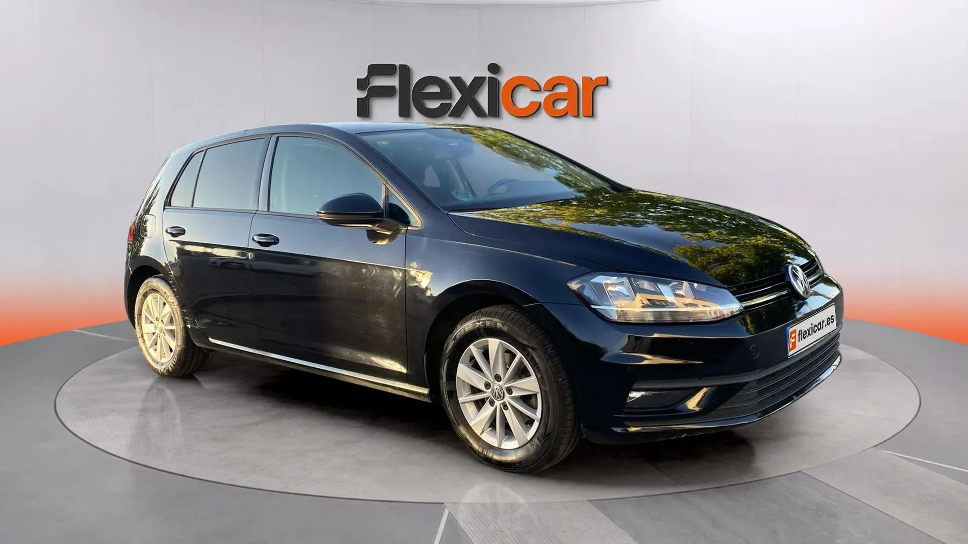 Volkswagen Golf Advance 1.0 TSI - foto 1