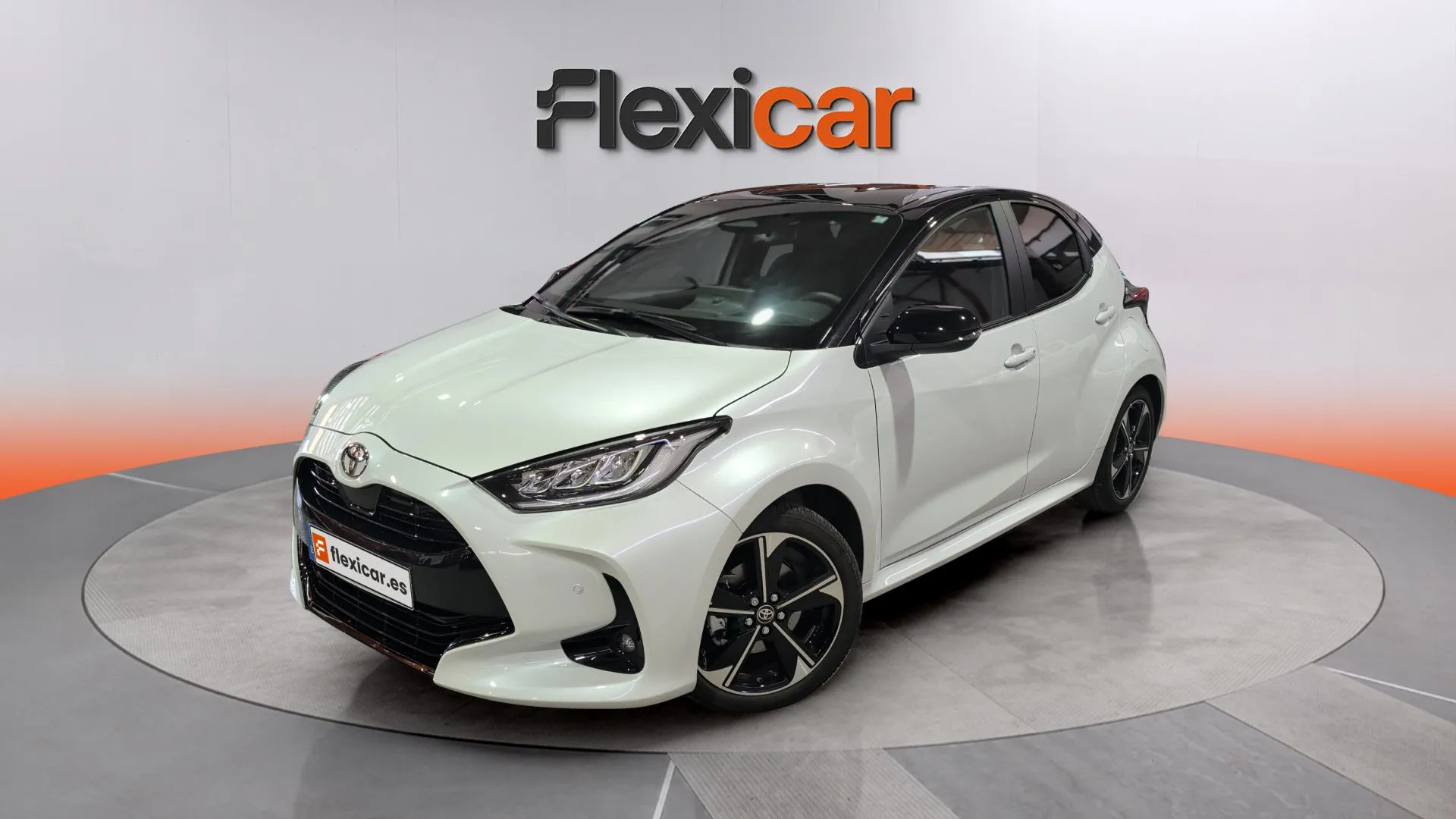 Toyota Yaris 1.5 120H Active Plus - foto 3