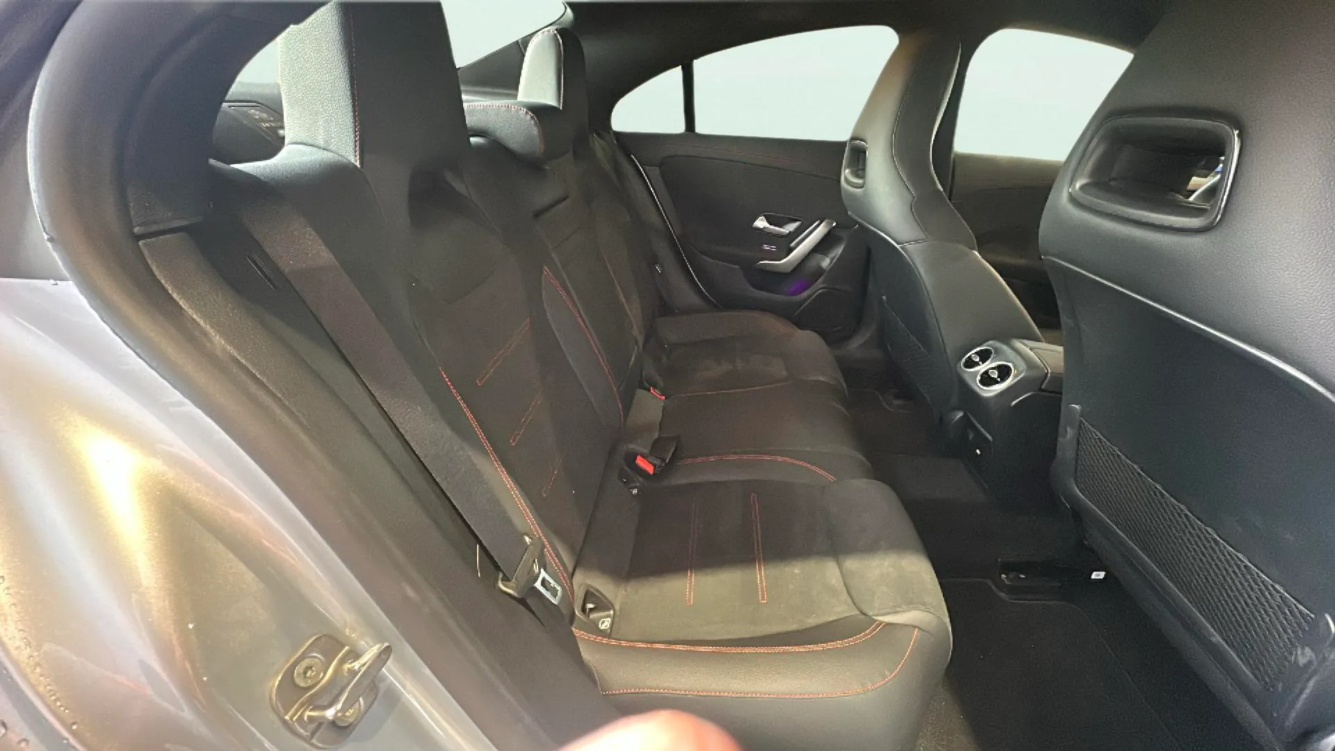 Mercedes-Benz CLA 220 D DCT - foto 24