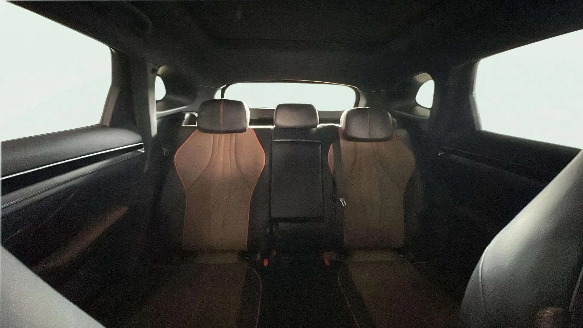 BYD Seal U 72 kWh Comfort - foto 23