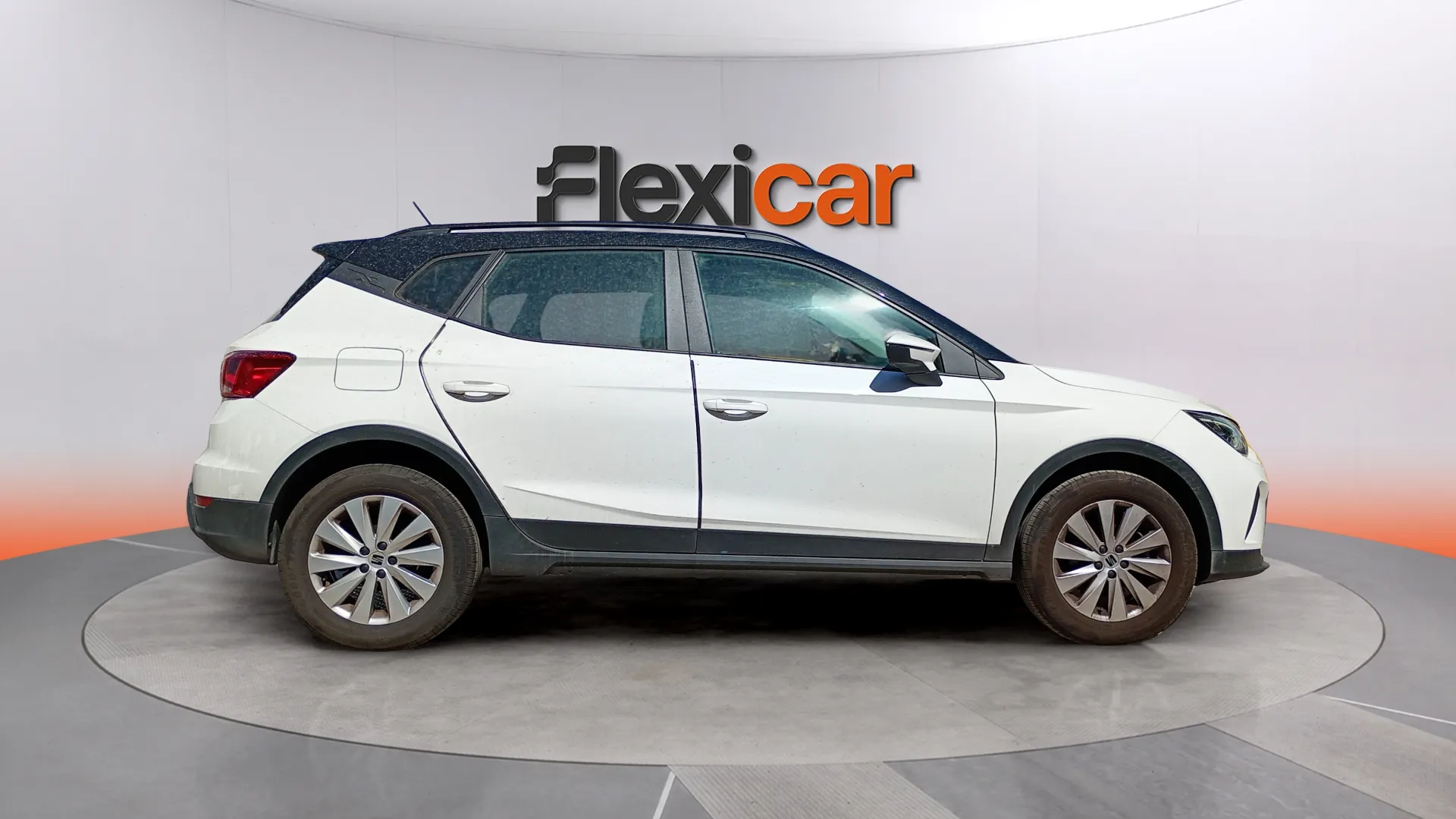 SEAT Arona 1.0 TSI Reference - foto 5