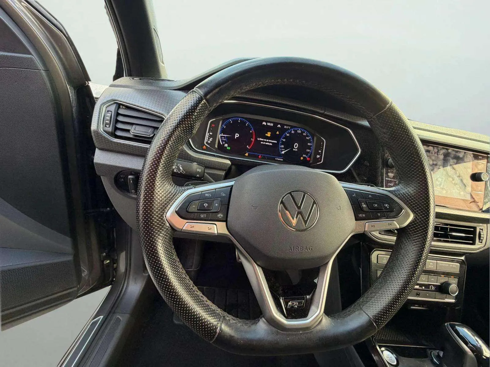 Volkswagen T-Cross Sport 1.0 TSI DSG - foto 9