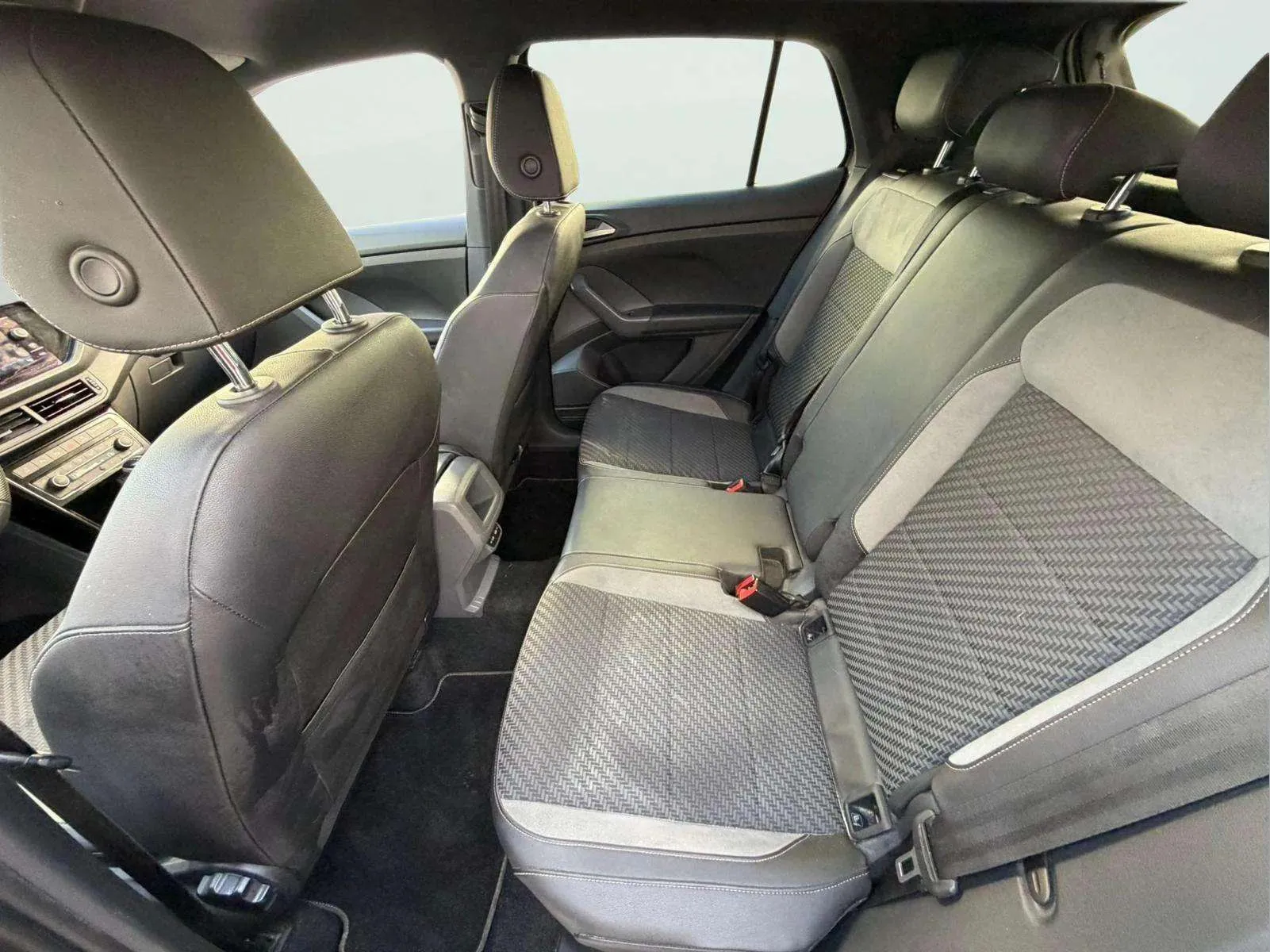 Volkswagen T-Cross Sport 1.0 TSI DSG - foto 11