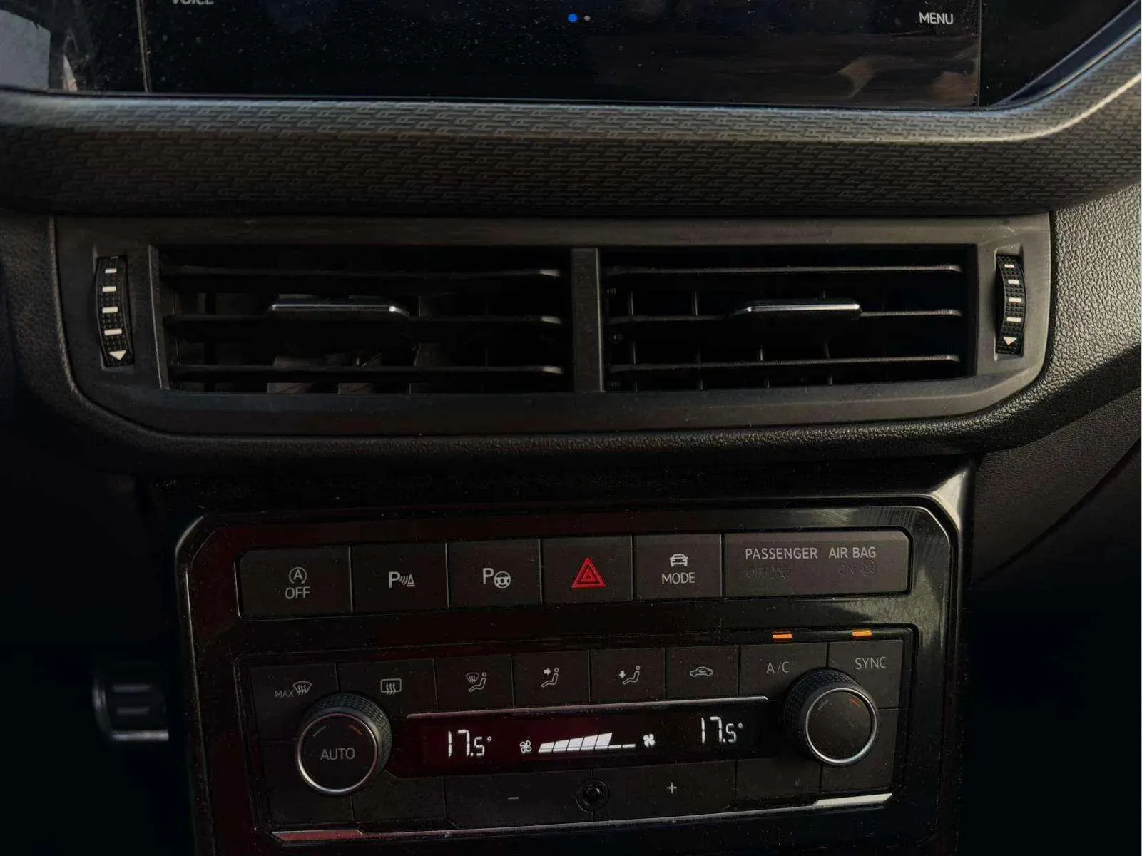 Volkswagen T-Cross Sport 1.0 TSI DSG - foto 17