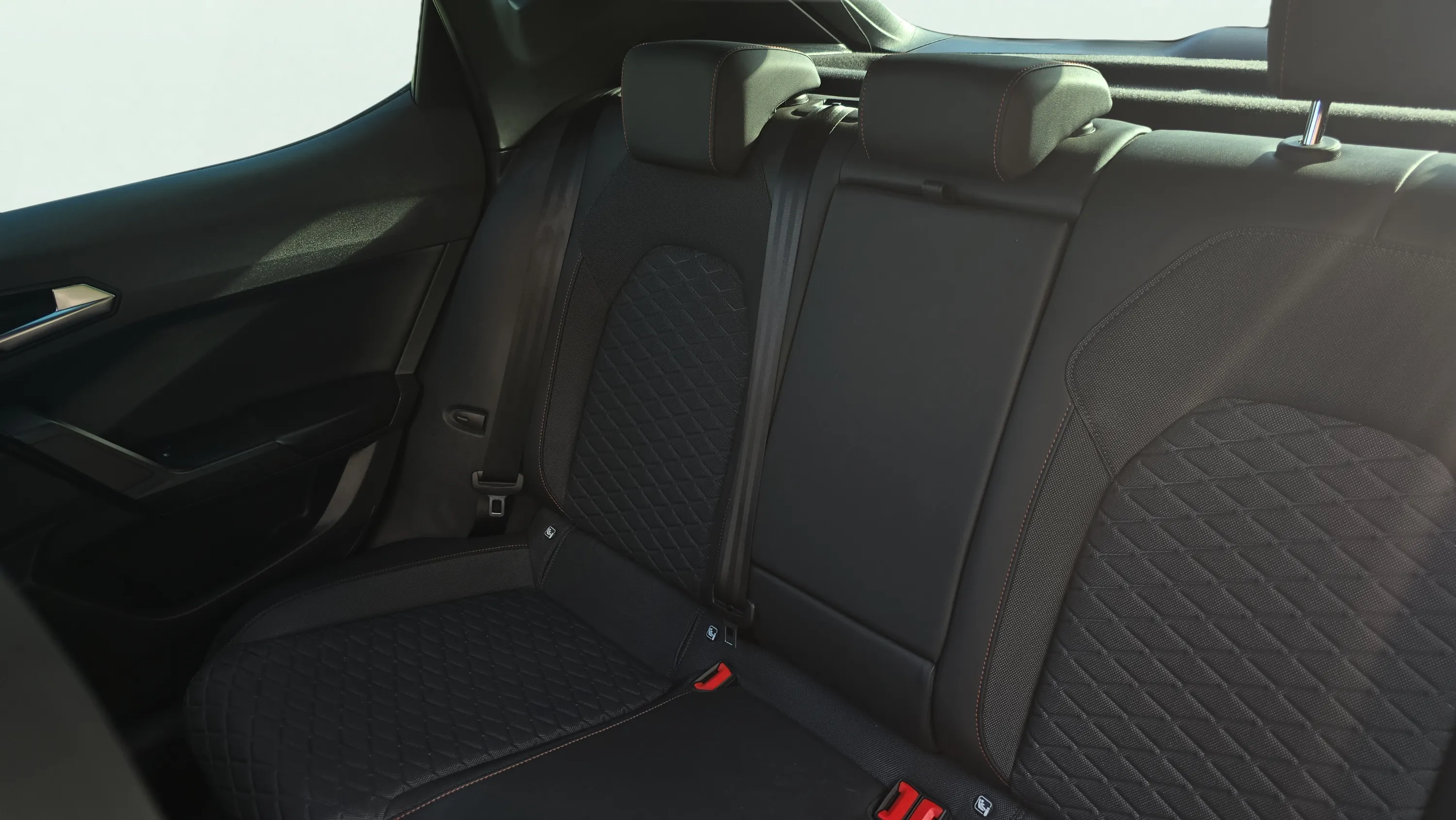 SEAT León 1.5 eTSI DSG FR Spec Edition - foto 14