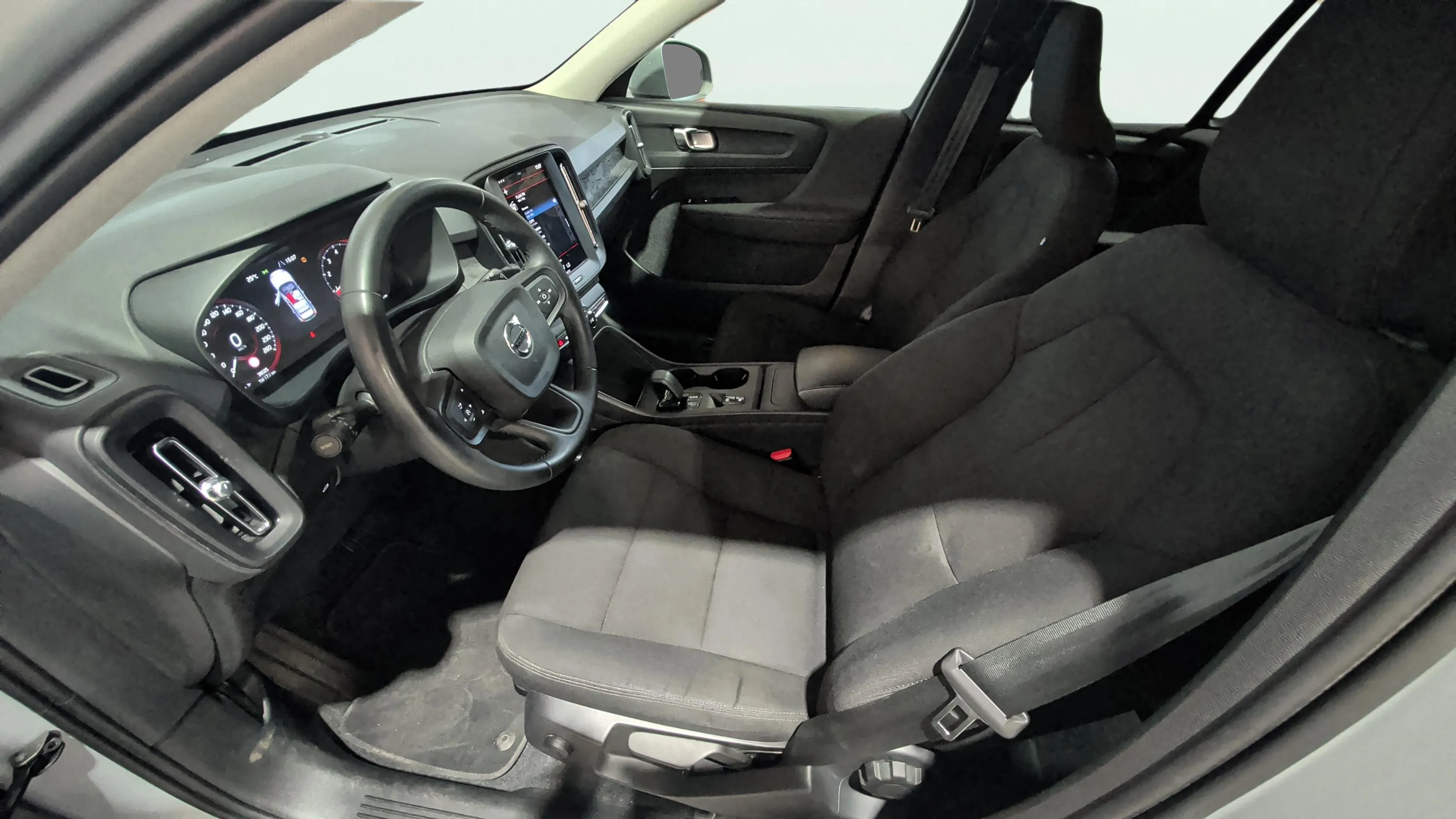 Volvo XC40 1.5 T2 Essential - foto 19