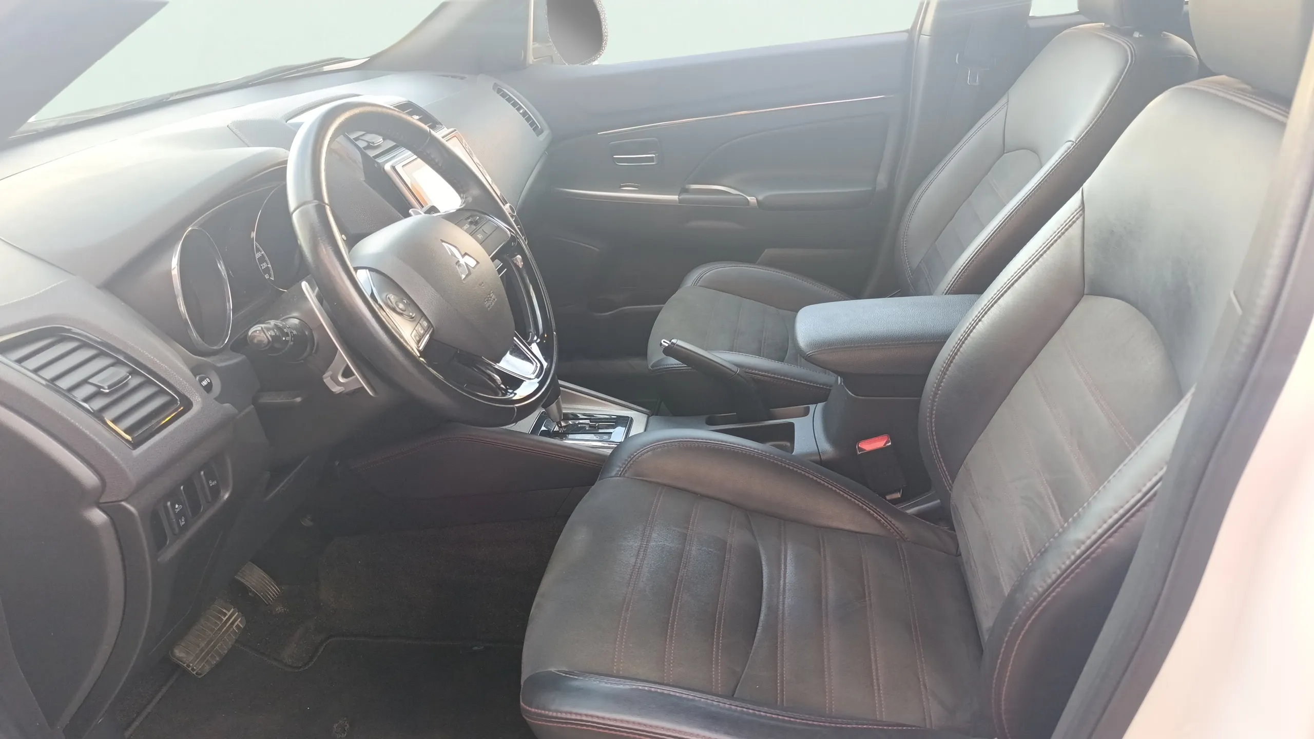Mitsubishi ASX 200 MPI CVT Kaiteki - foto 10