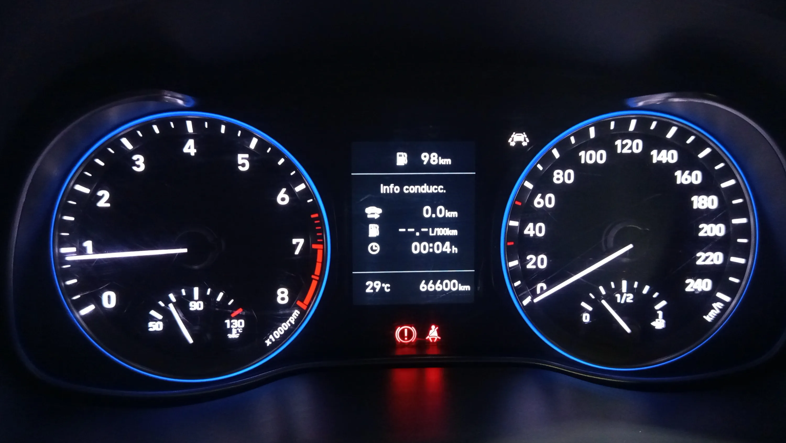 Hyundai Kona 1.0 T-GDi Essence 4x2 - foto 10