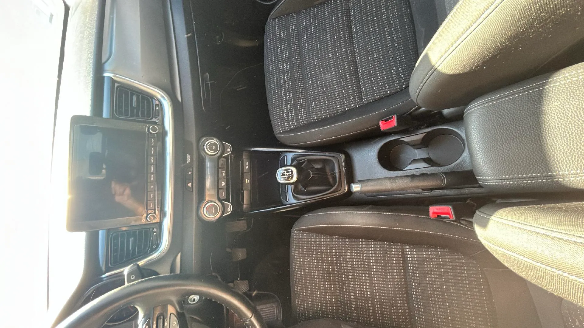 Kia Stonic 1.0 T-GDi MHEV iMT Concept - foto 7