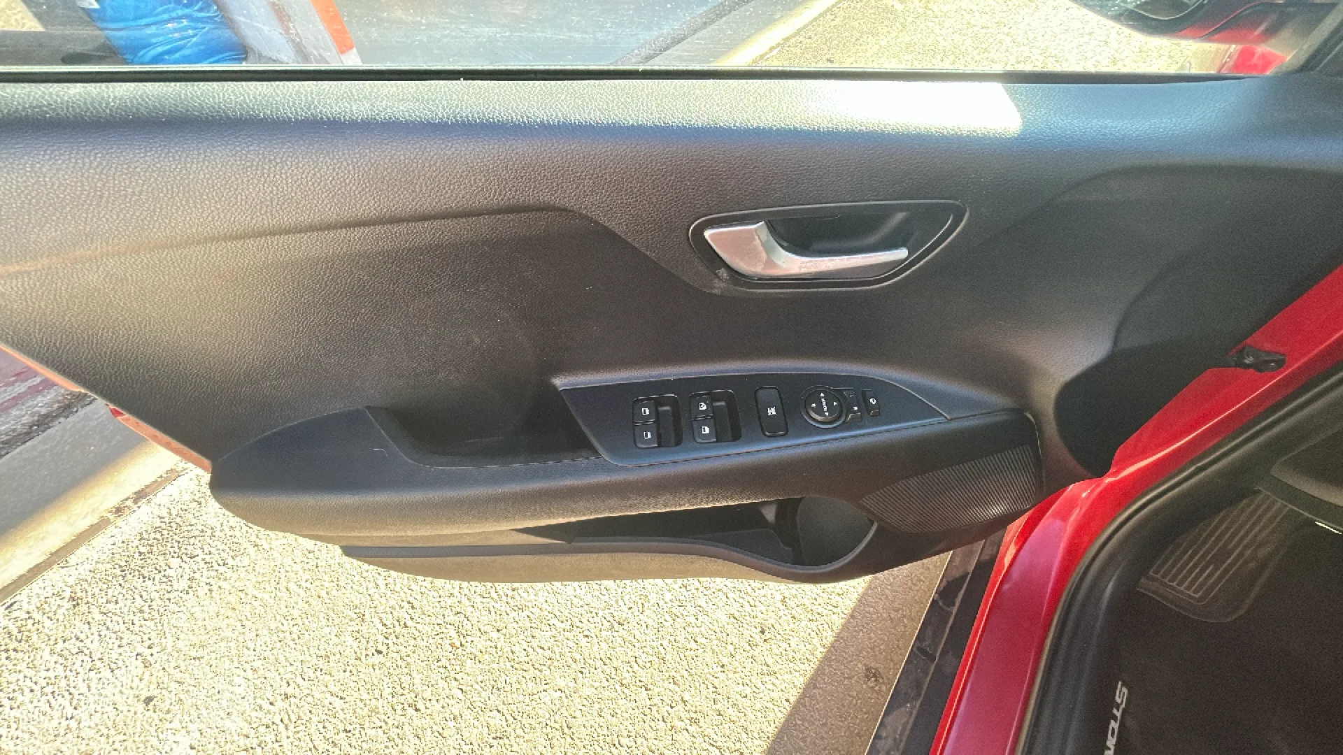 Kia Stonic 1.0 T-GDi MHEV iMT Concept - foto 11