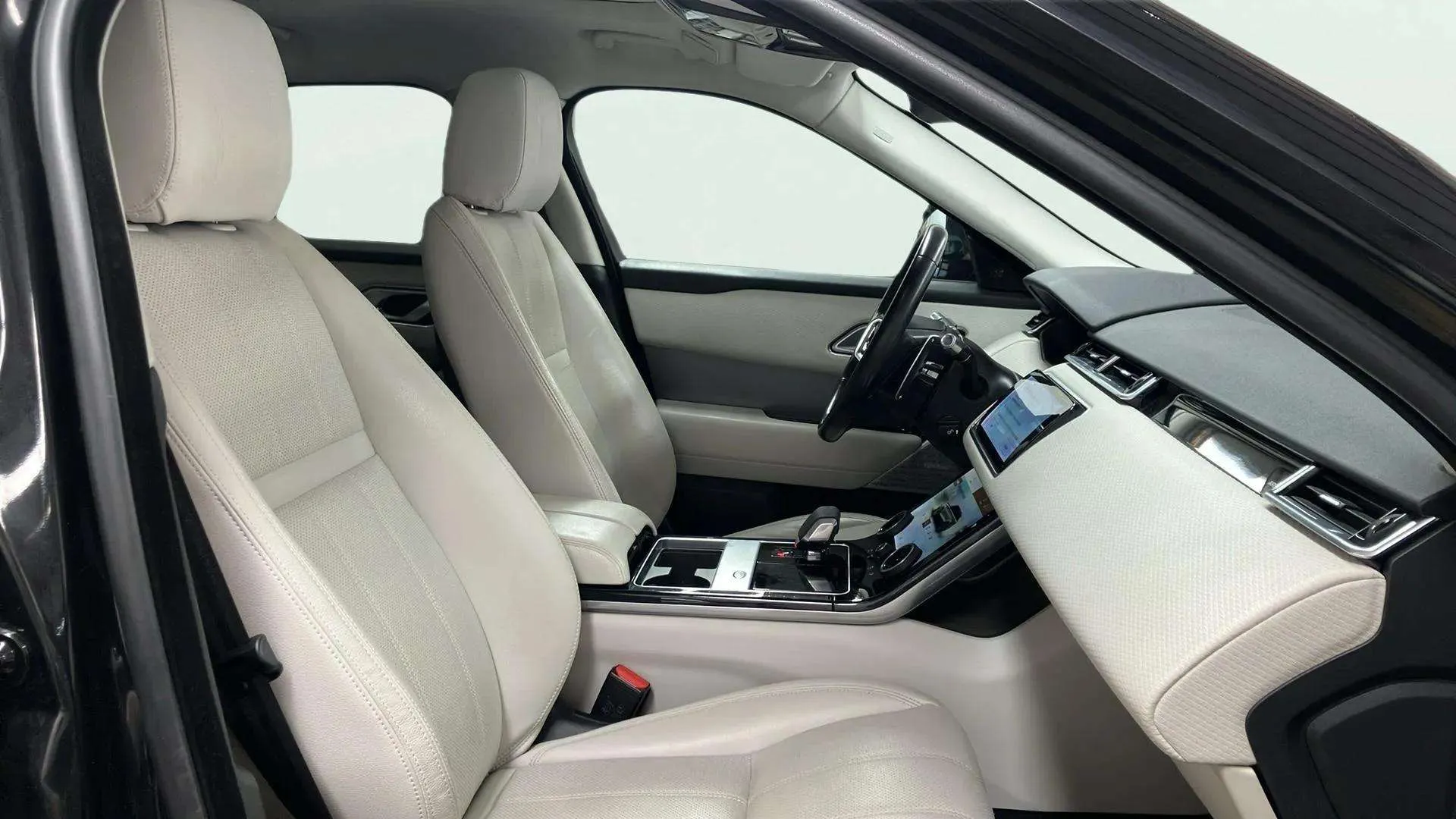 Land Rover Range Rover Velar 2.0 I4 PHEV 4WD - foto 15