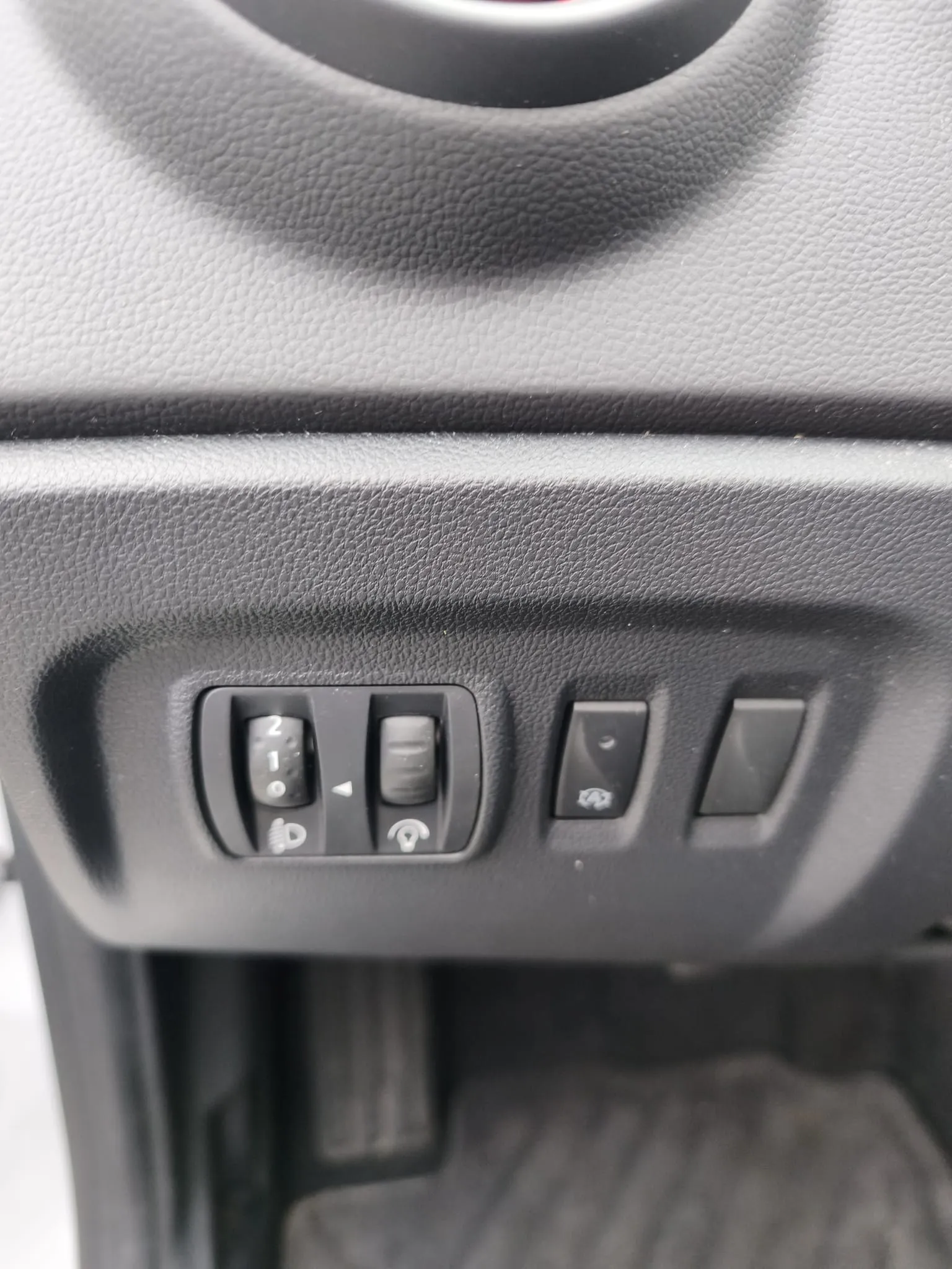 Renault Captur Xmod Energy dCi EDC eco2 - foto 12