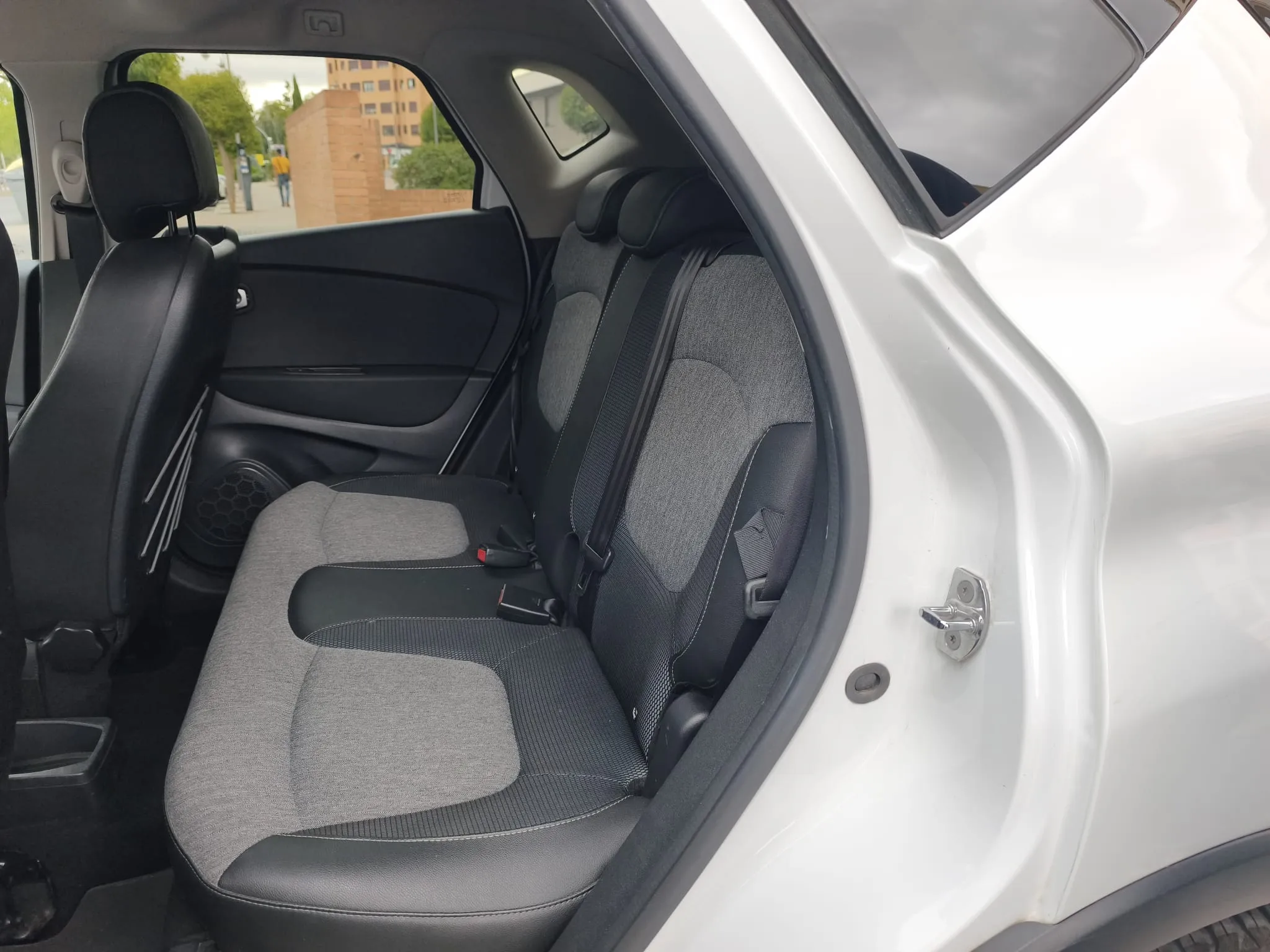 Renault Captur Xmod Energy dCi EDC eco2 - foto 16