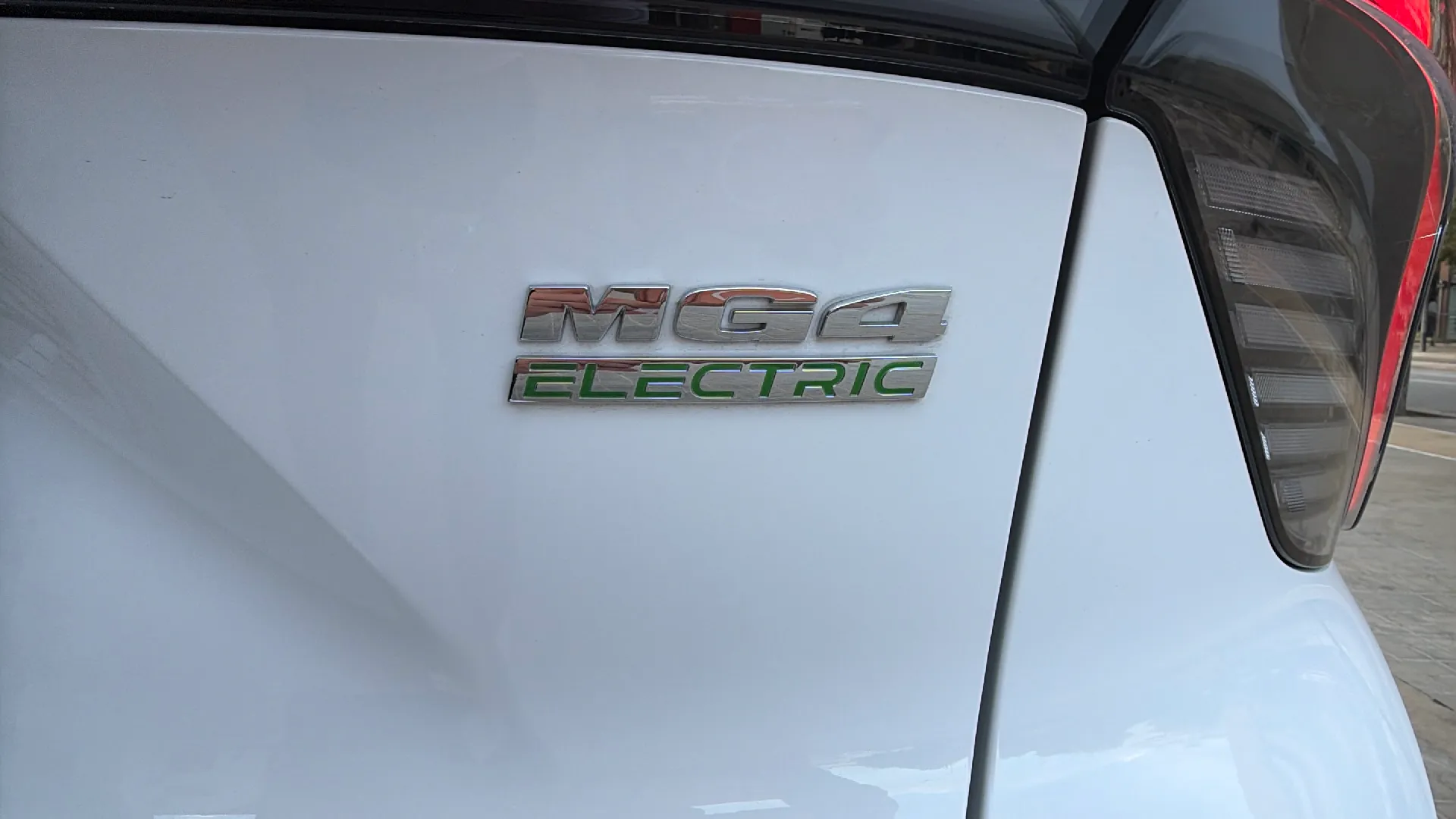 MG MG4 64kWh Luxury - foto 20