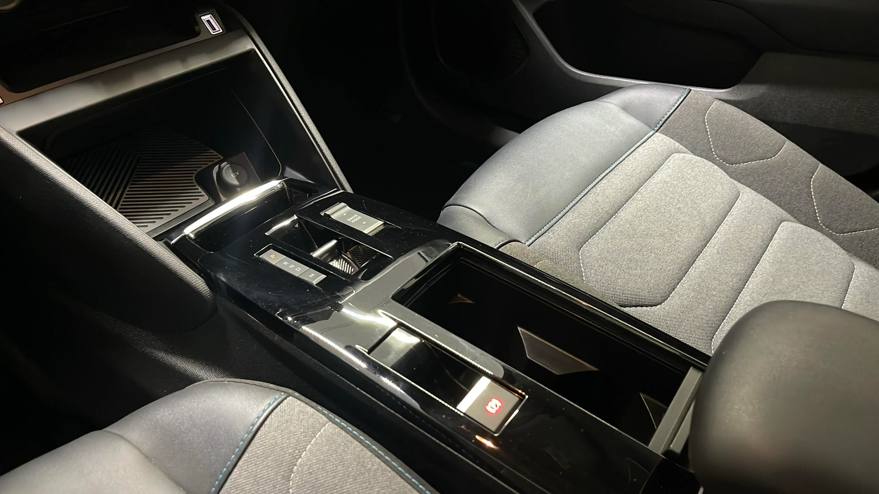 Citroën C4 PureTech 130 Plus - foto 17