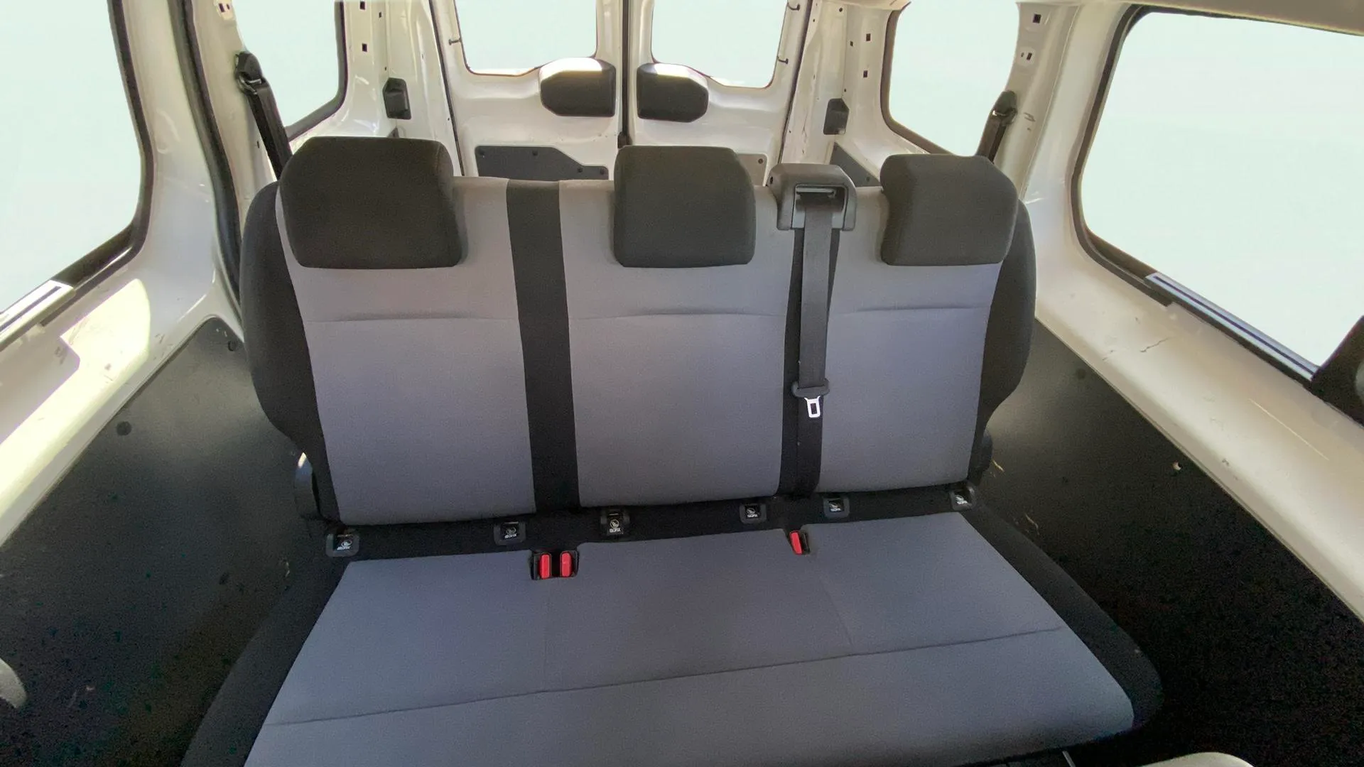 Toyota Proace Verso 1.5D Combi 6 1 plazas 2PT L0 - foto 20