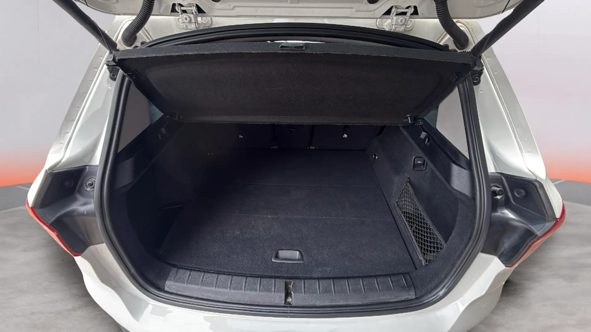BMW X1 sDrive18d - foto 12
