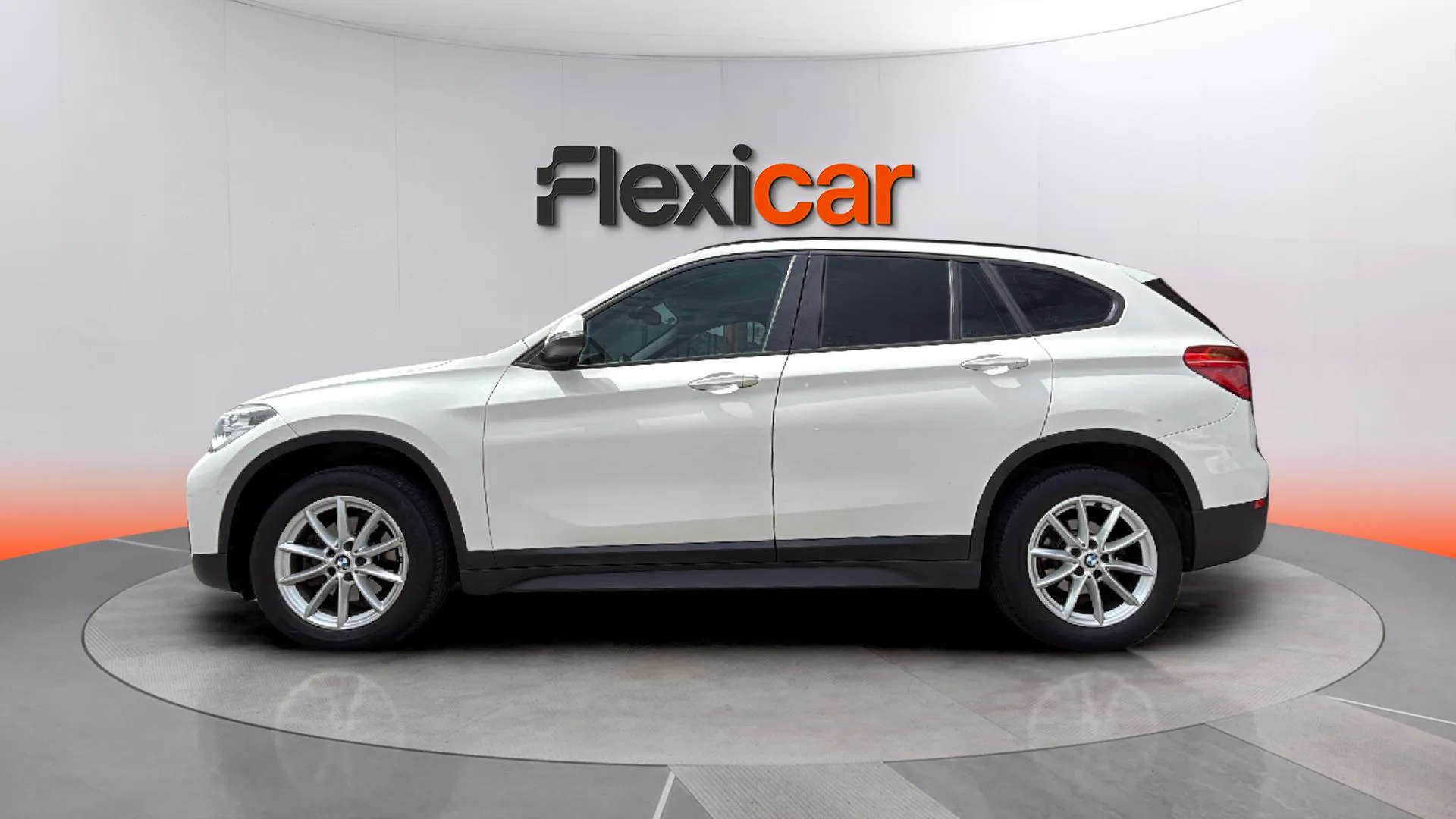 BMW X1 sDrive18d - foto 5