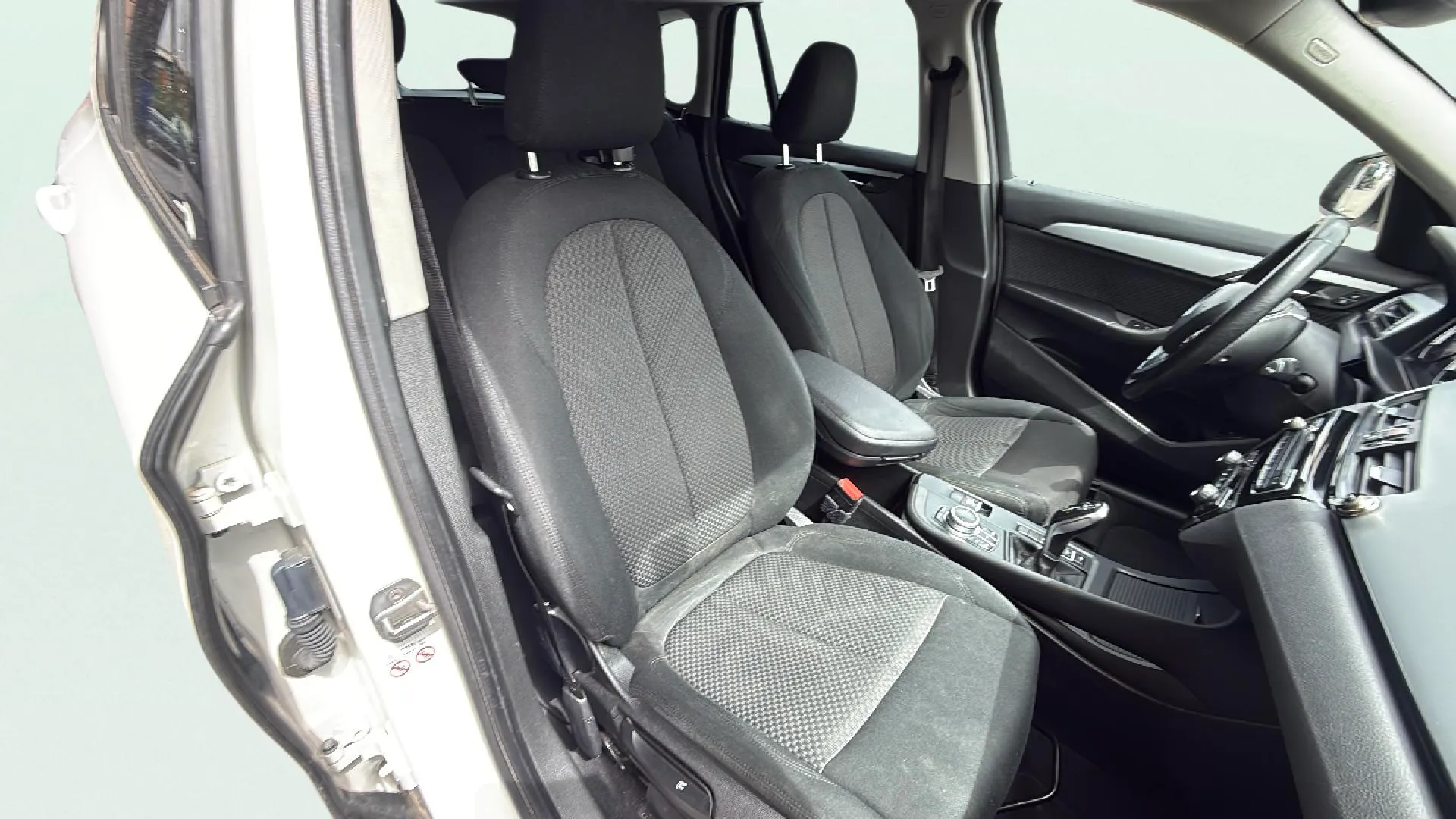 BMW X1 sDrive18d - foto 9