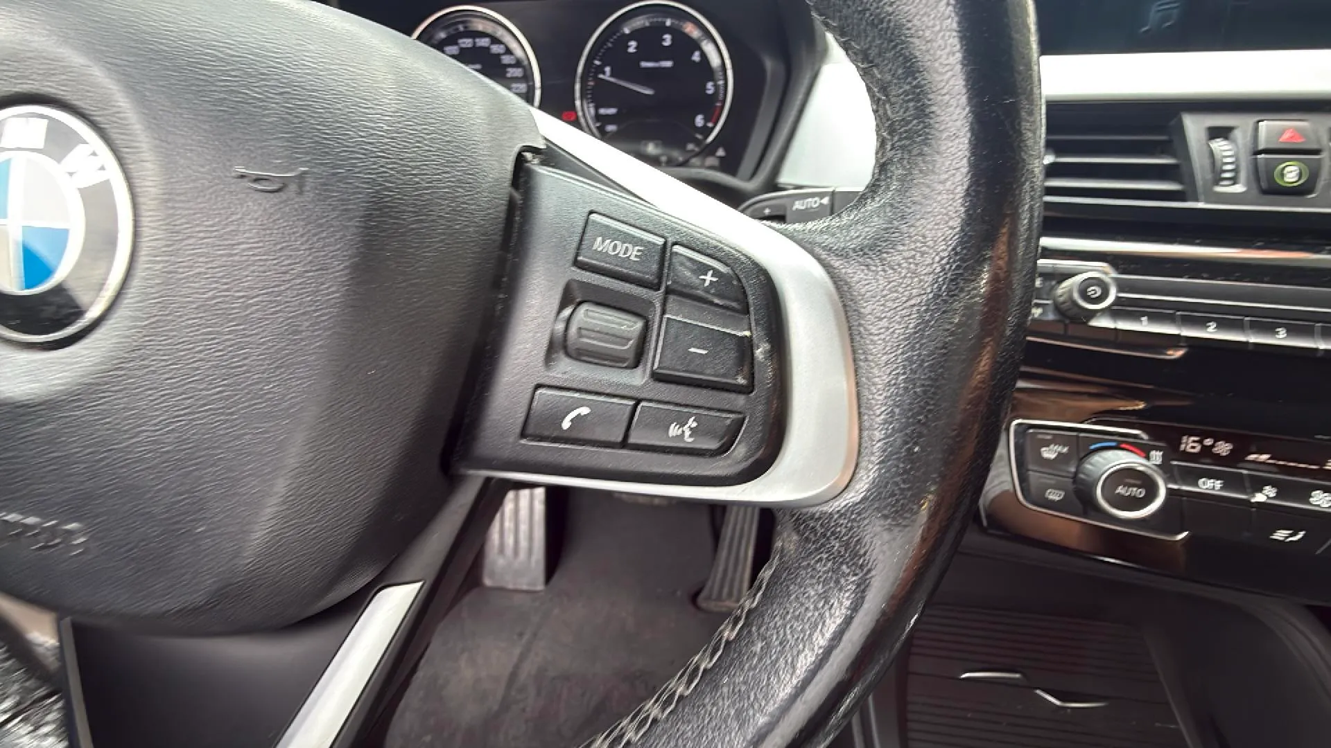 BMW X1 sDrive18d - foto 21
