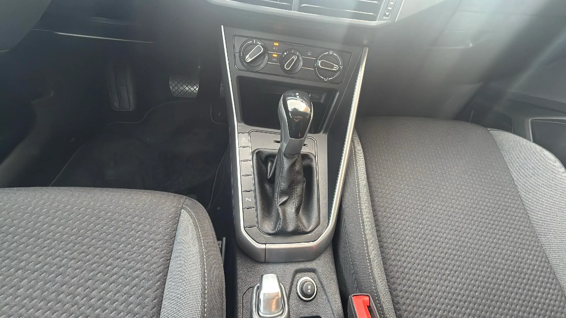 Volkswagen Polo Life 1.0 TSI DSG - foto 6