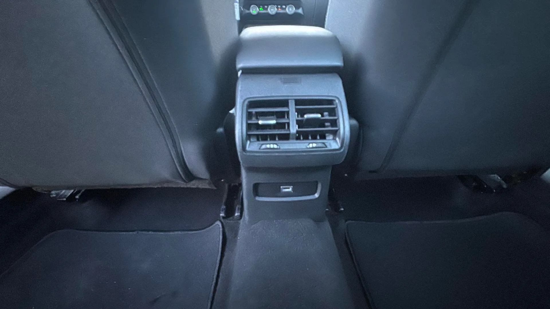 Citroën C4 X Hybrid 136 e-DCS6 You - foto 30
