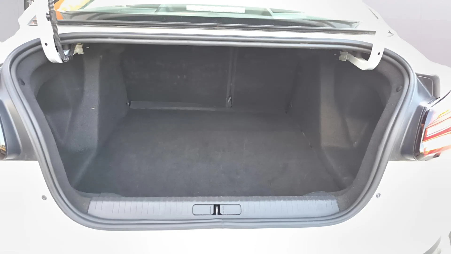 Citroën C4 X Hybrid 136 e-DCS6 You - foto 22