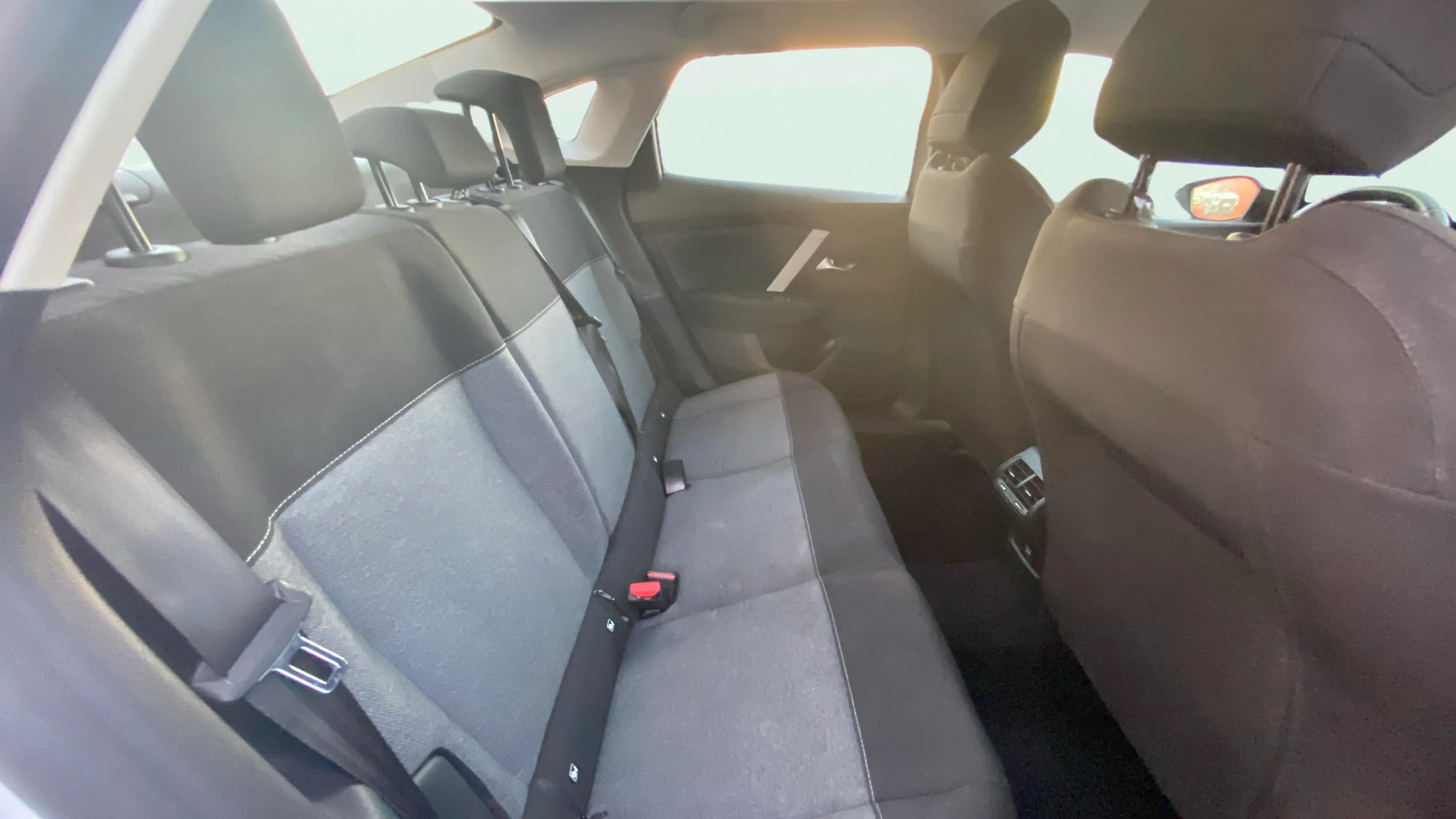 Citroën C4 X Hybrid 136 e-DCS6 You - foto 12