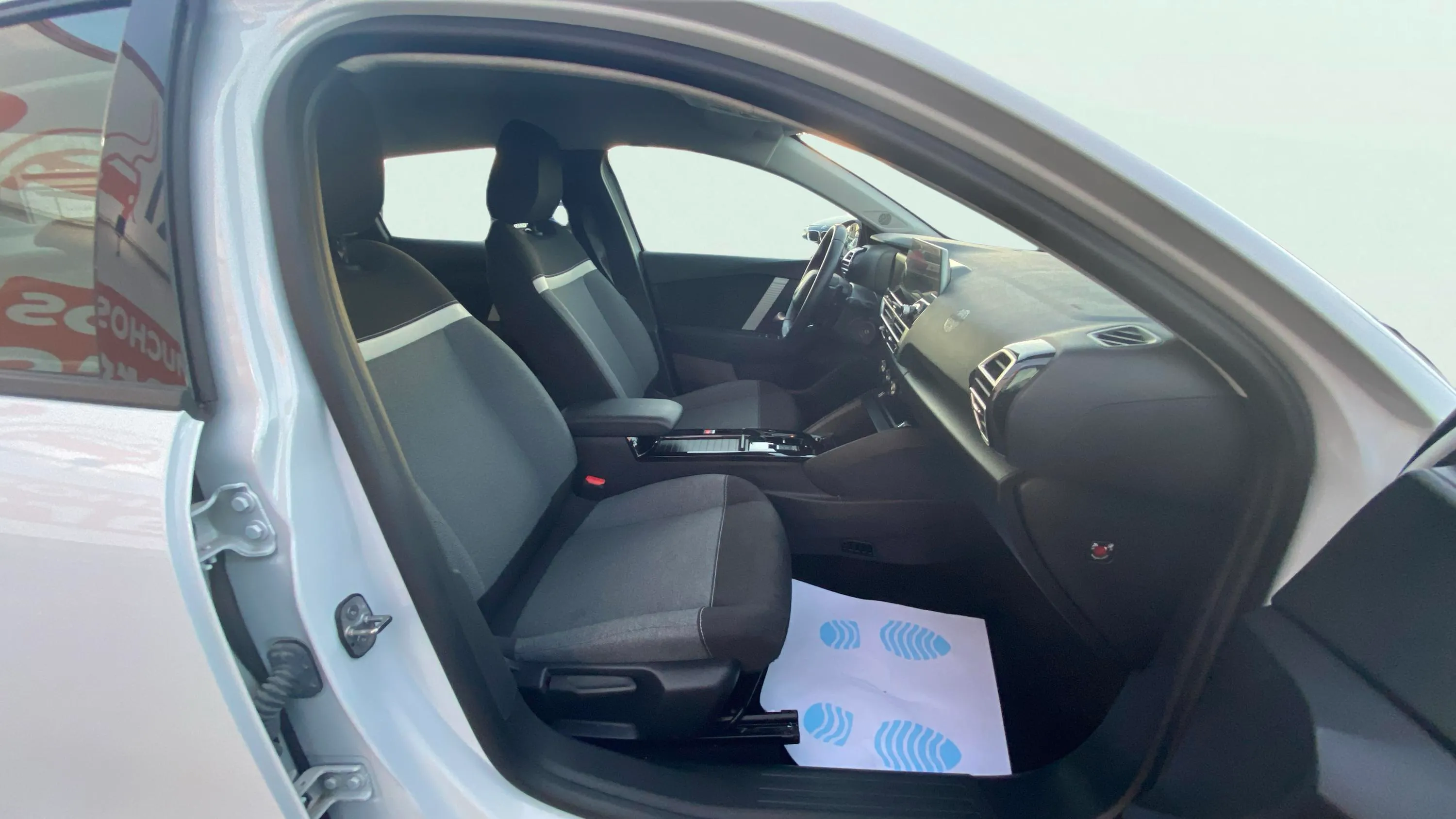 Citroën C4 X Hybrid 136 e-DCS6 You - foto 11