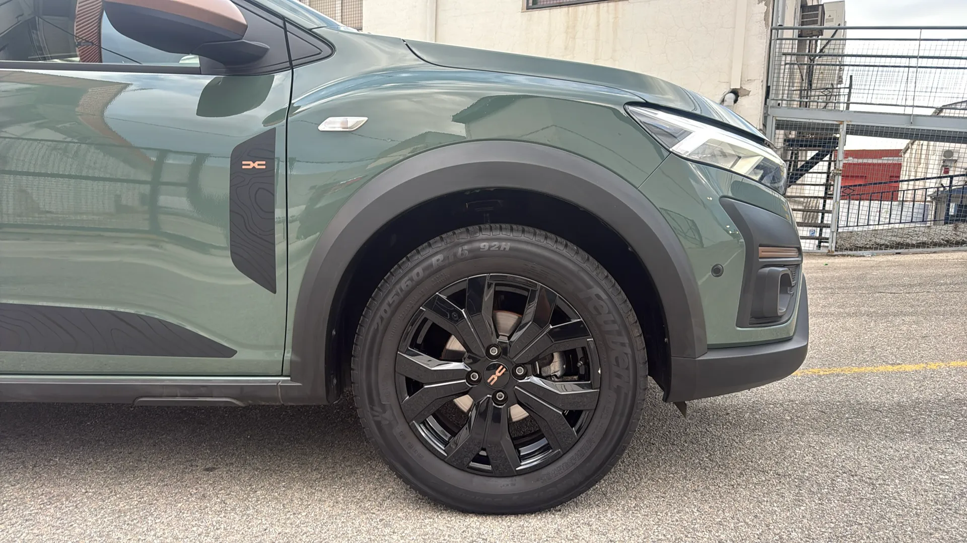 Dacia Sandero Stepway Extreme Go TCe - foto 14