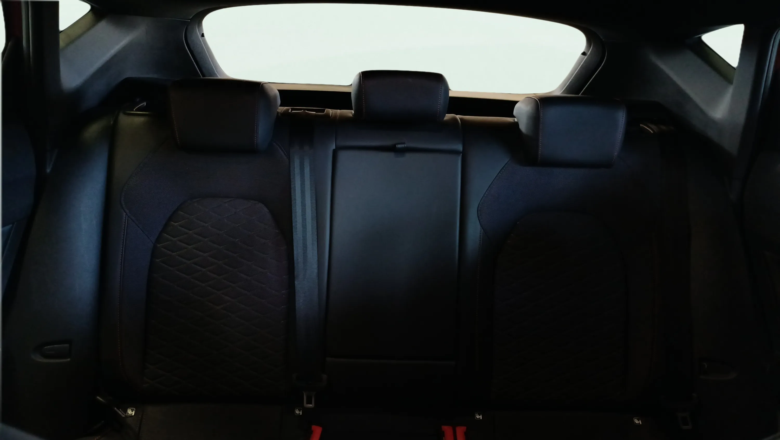 SEAT León 1.0 TSI FR 25 Aniversario - foto 37