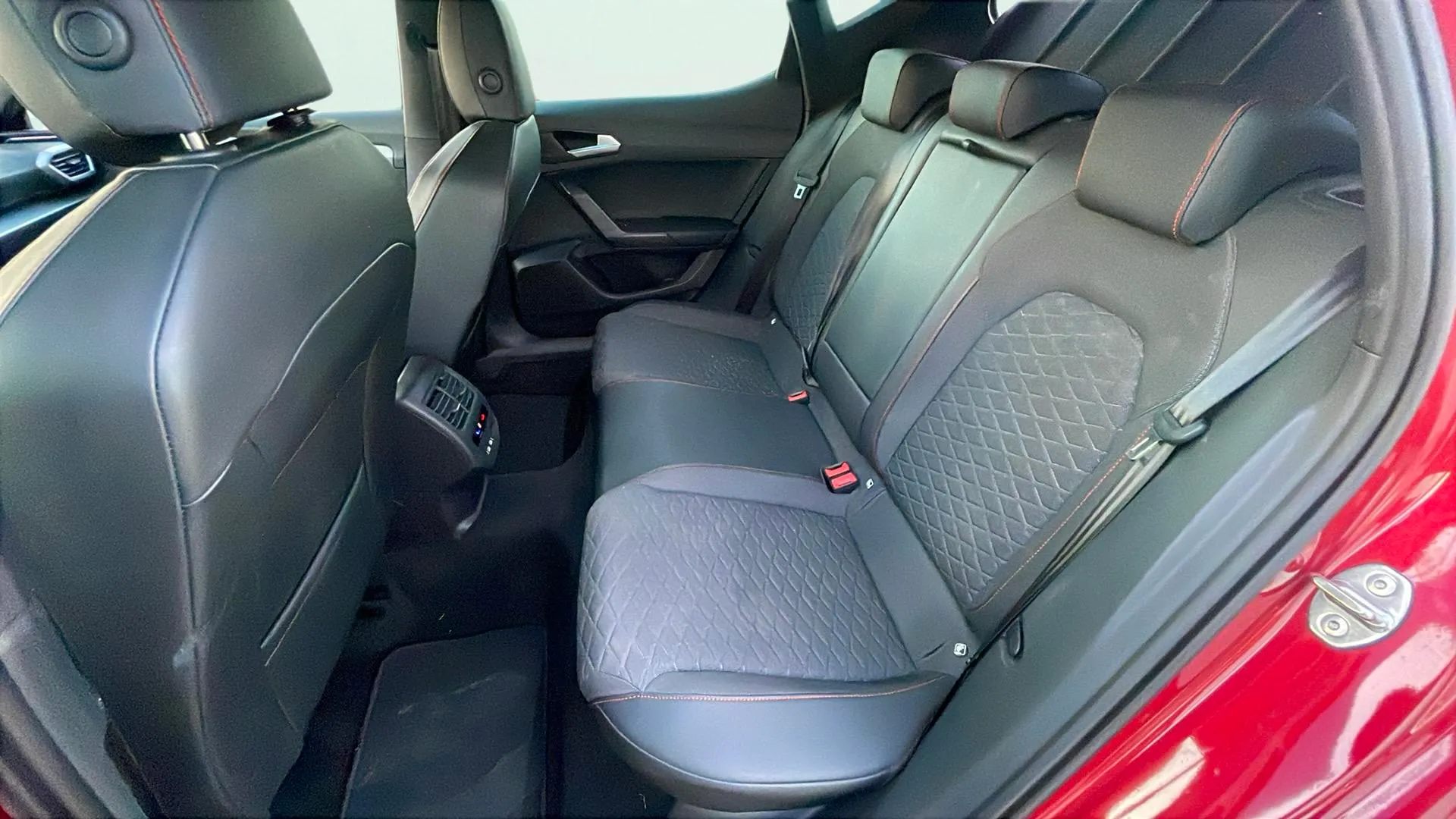 SEAT León 1.0 TSI FR 25 Aniversario - foto 15