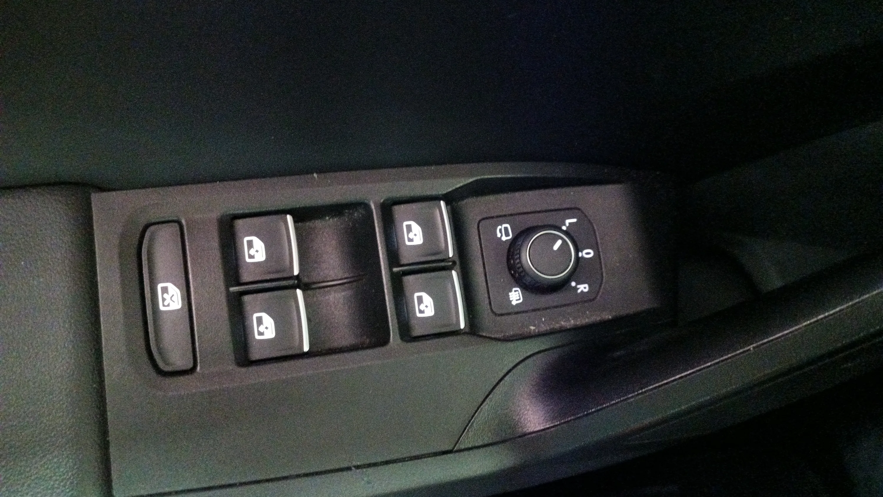 SEAT León 1.0 TSI FR 25 Aniversario - foto 22