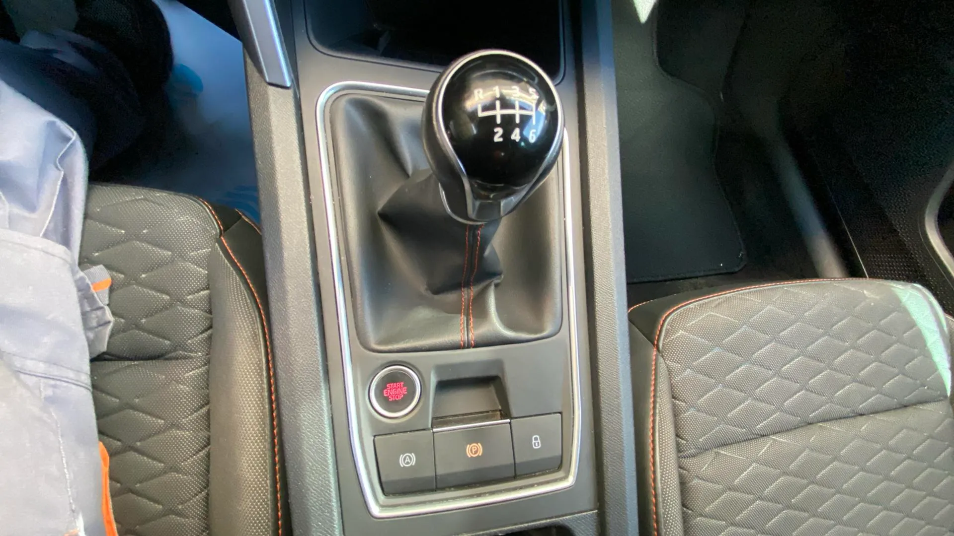 SEAT León 1.0 TSI FR 25 Aniversario - foto 20