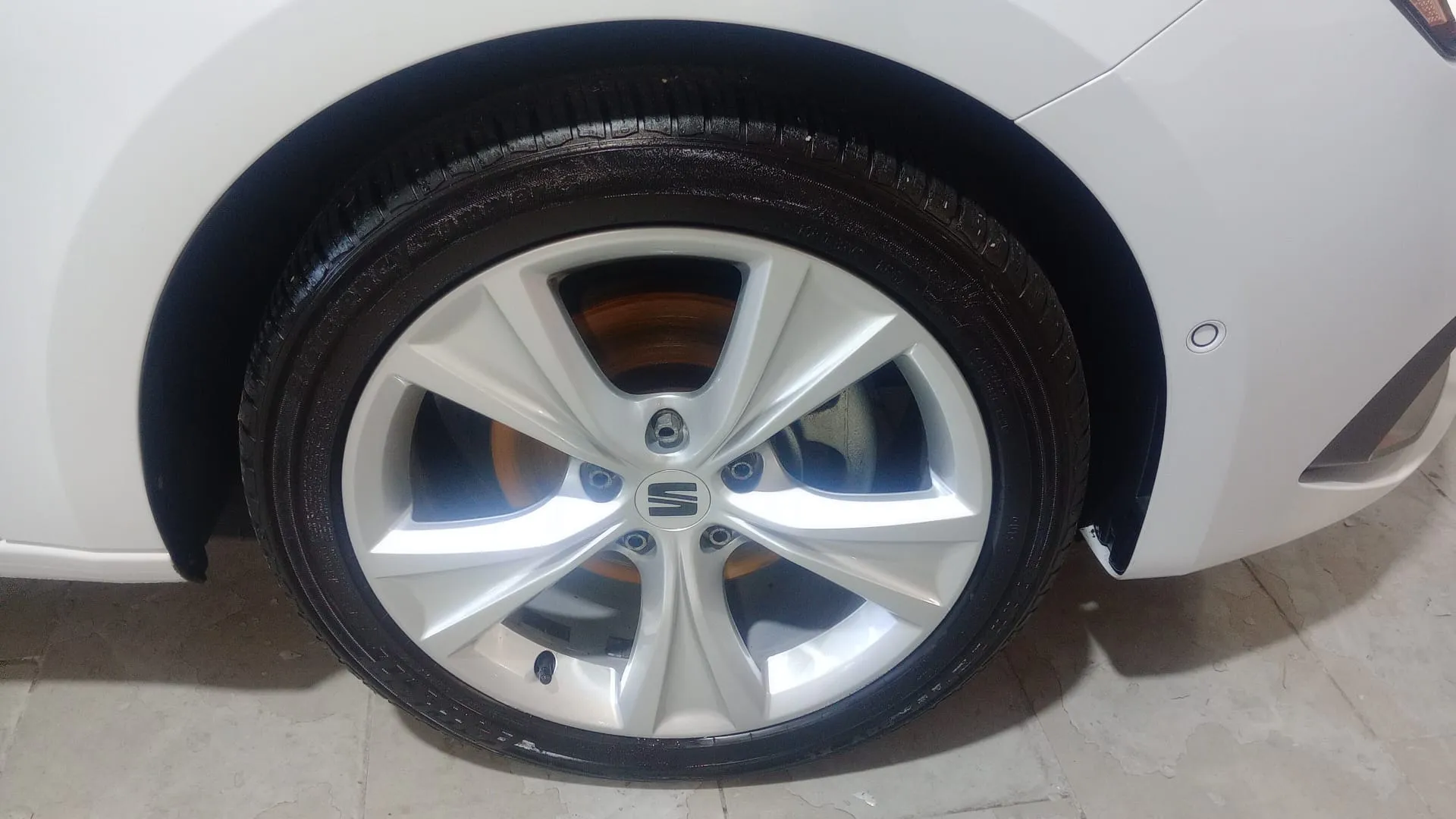 SEAT León 1.0 TSI FR 25 Aniversario - foto 17