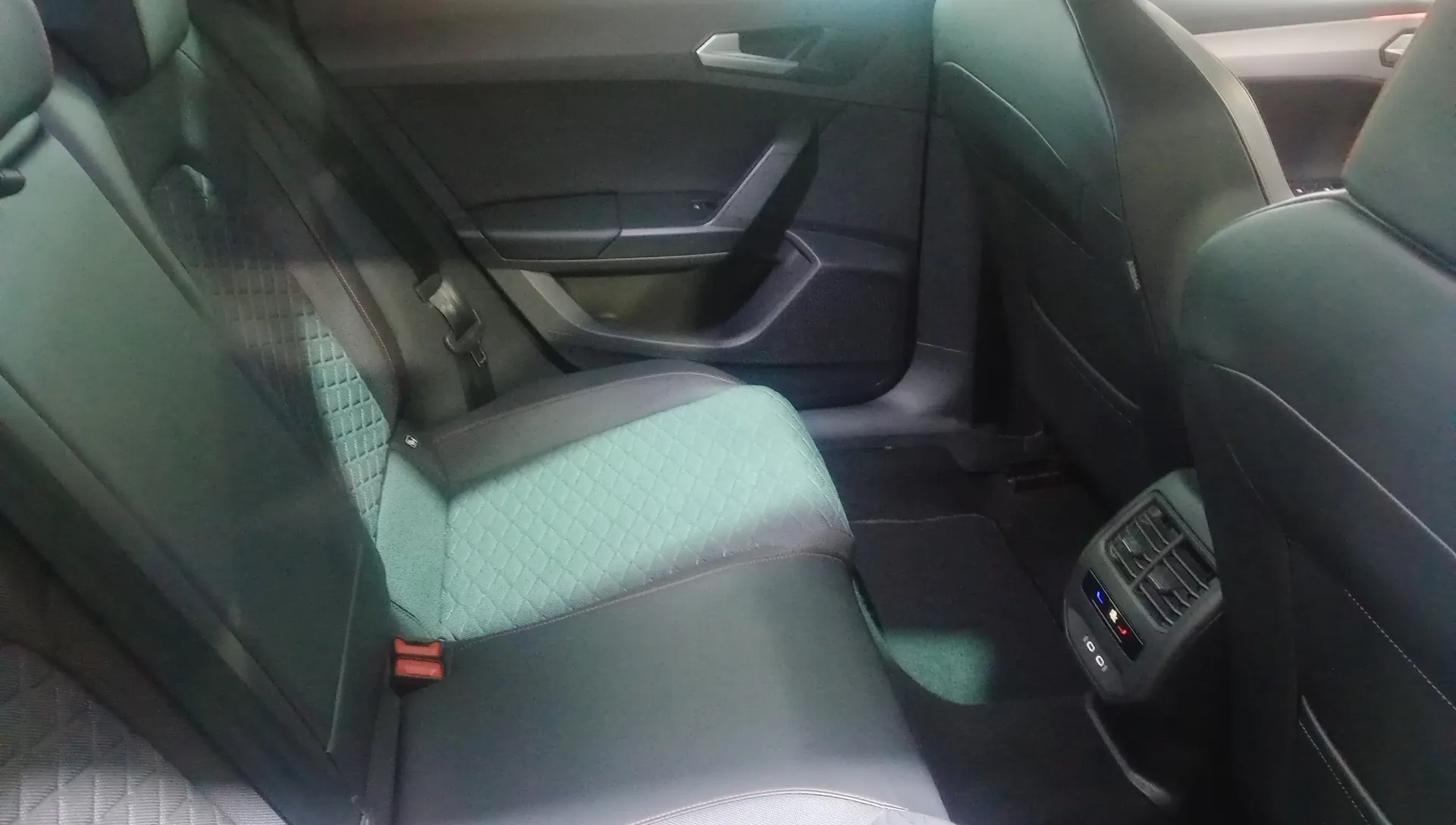 SEAT León 1.0 TSI FR 25 Aniversario - foto 12