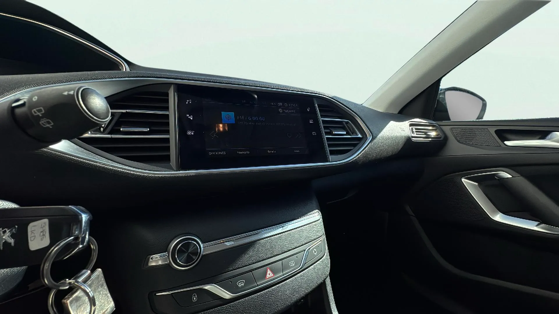 Peugeot 308 Active BlueHDi 100 - foto 18