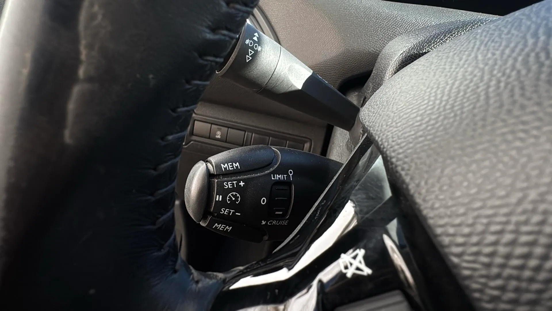 Peugeot 308 Active BlueHDi 100 - foto 16