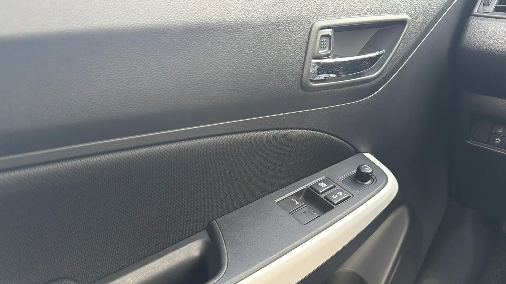 Suzuki Swift 1.2 GLE Mild Hybrid - foto 20