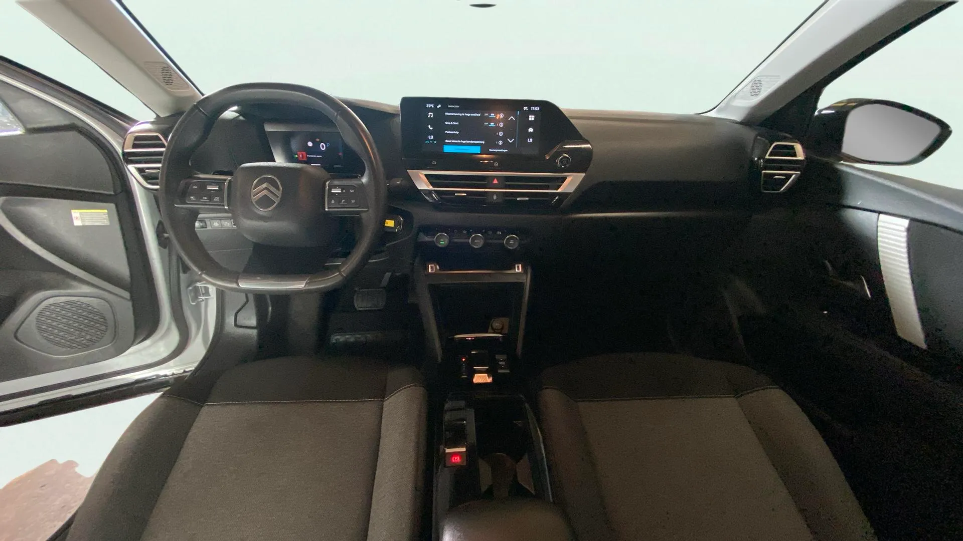 Citroën C4 X Hybrid 136 e-DCS6 Plus - foto 7