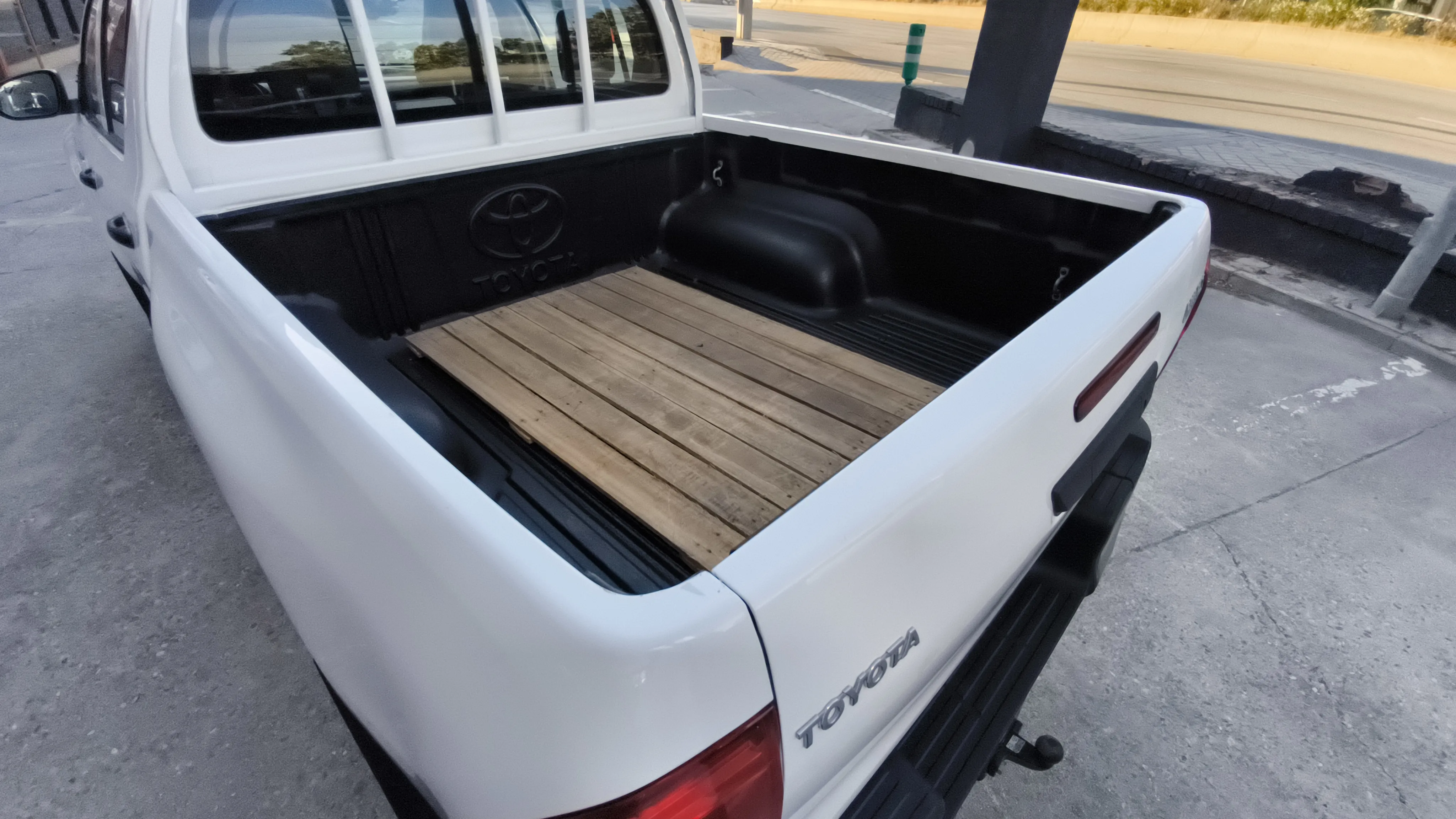 Toyota Hilux 2.4 D-4D Cab Doble GX HVO100 - foto 26