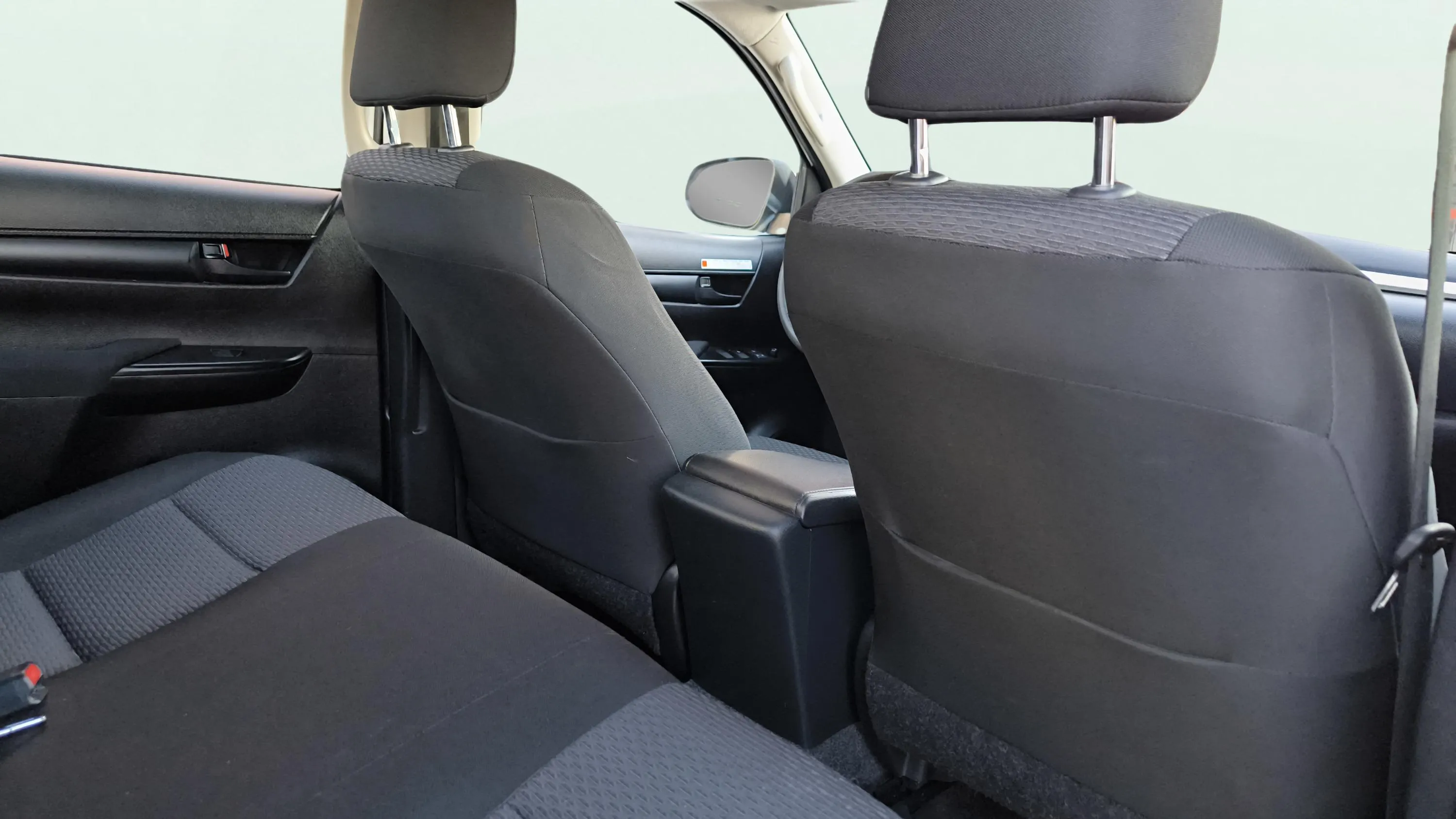 Toyota Hilux 2.4 D-4D Cab Doble GX HVO100 - foto 19