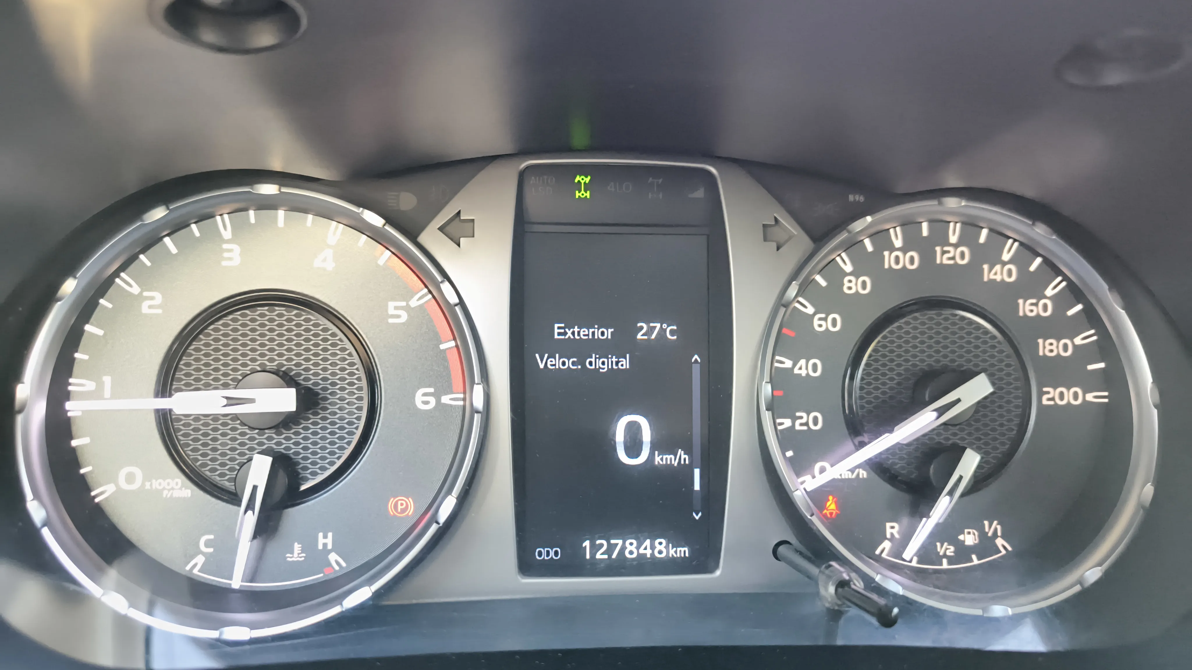 Toyota Hilux 2.4 D-4D Cab Doble GX HVO100 - foto 6