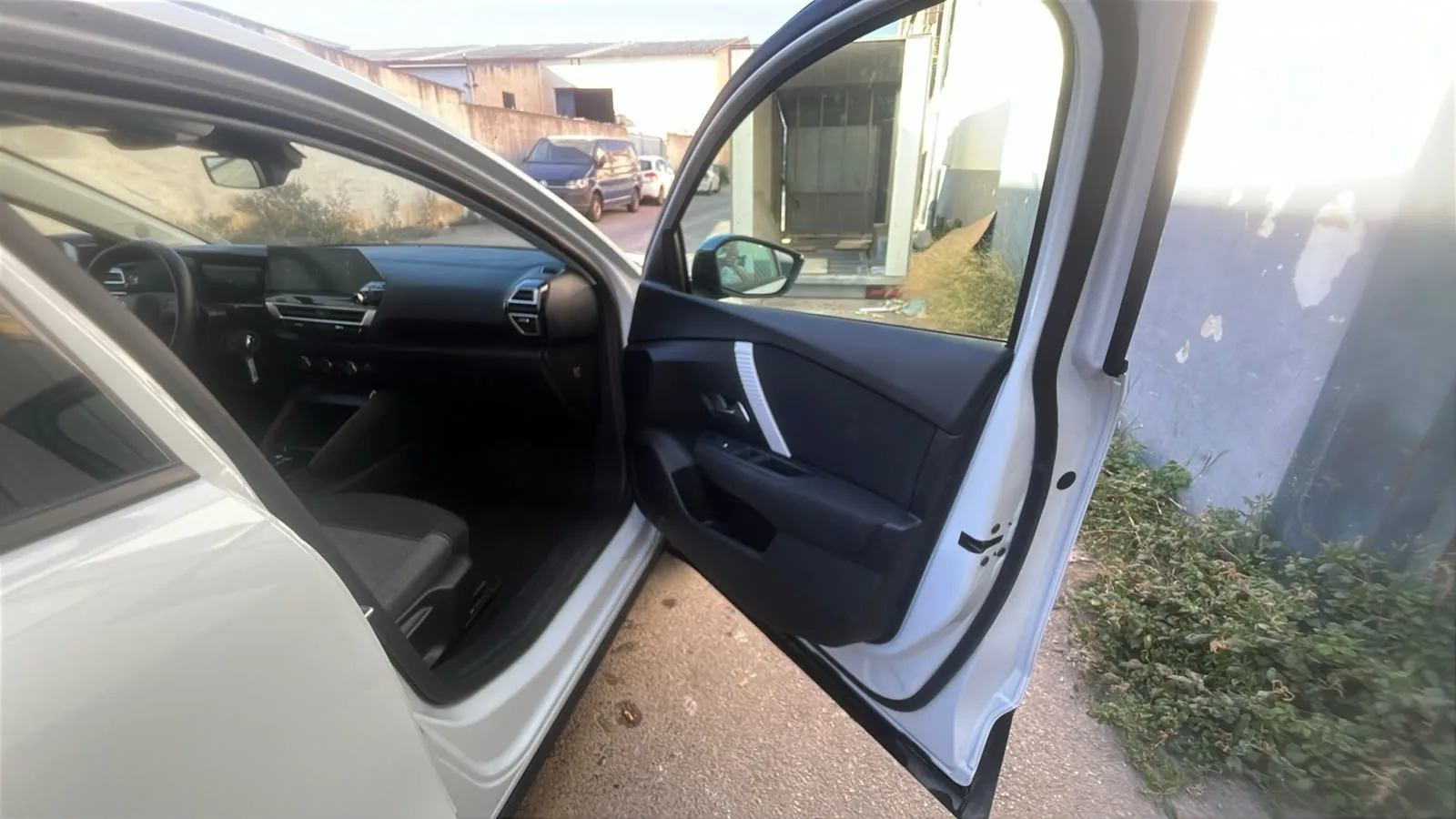 Citroën C4 X Hybrid 136 e-DCS6 Plus - foto 17
